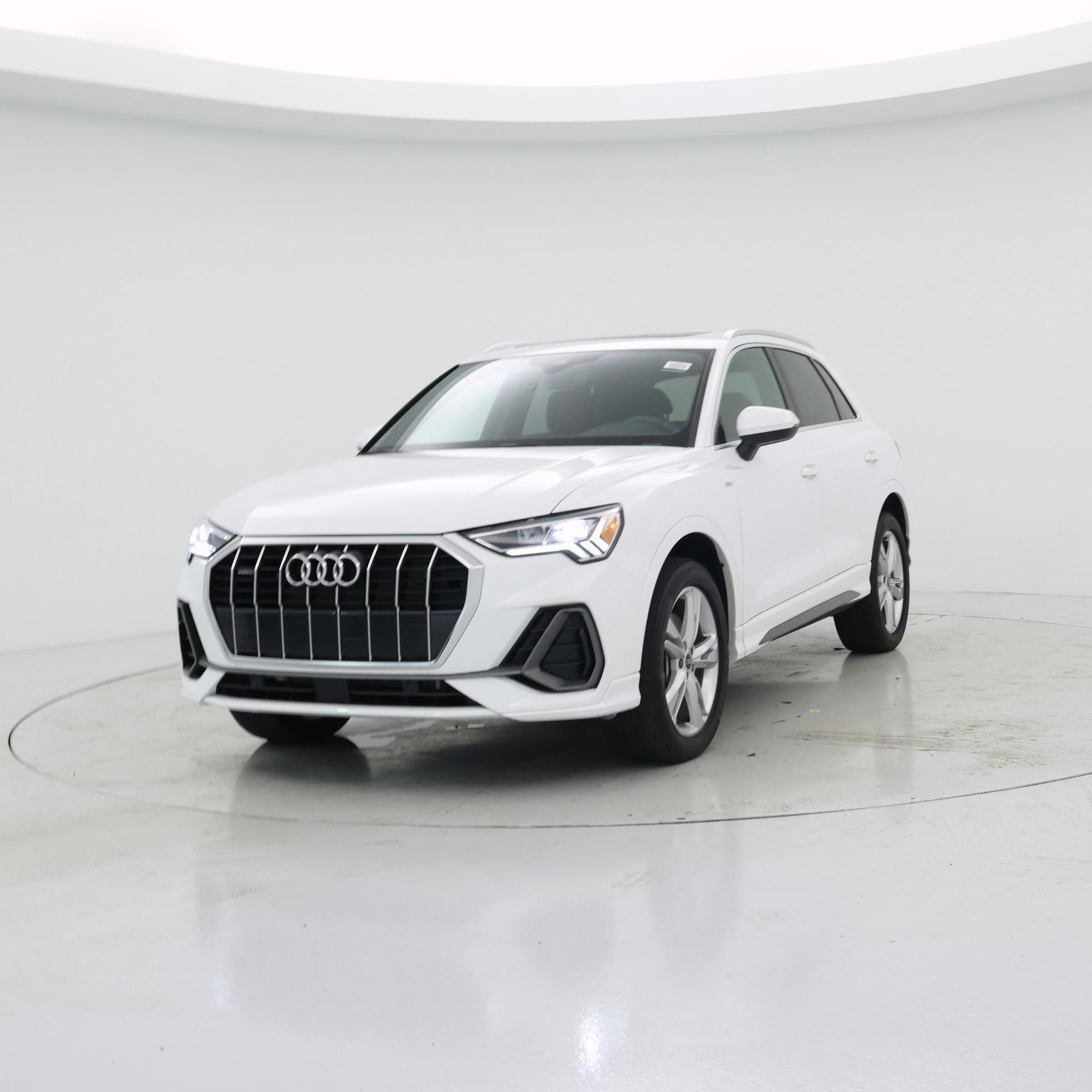 Thumbnail: 2024 Audi Q3 - 4