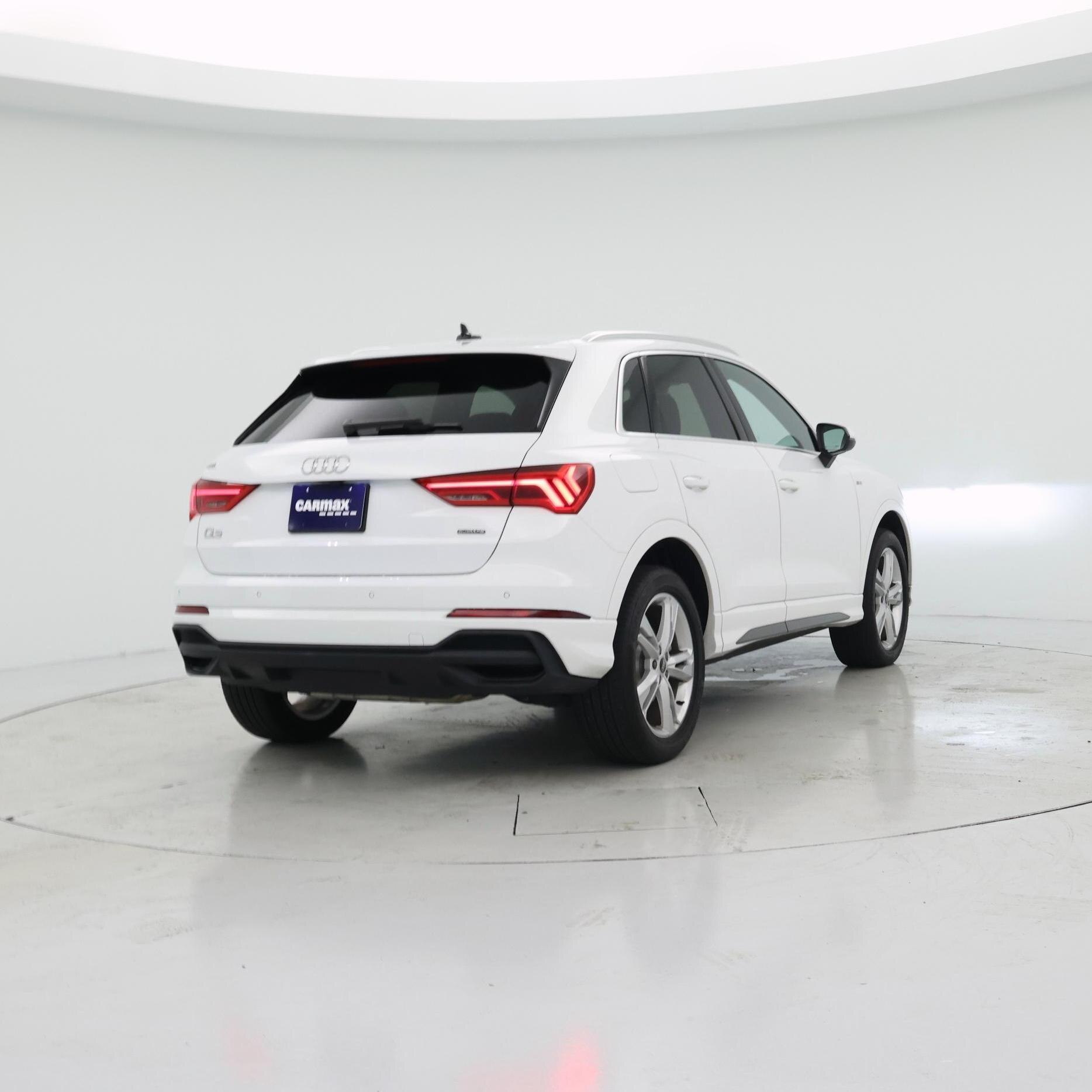 Thumbnail: 2024 Audi Q3 - 8