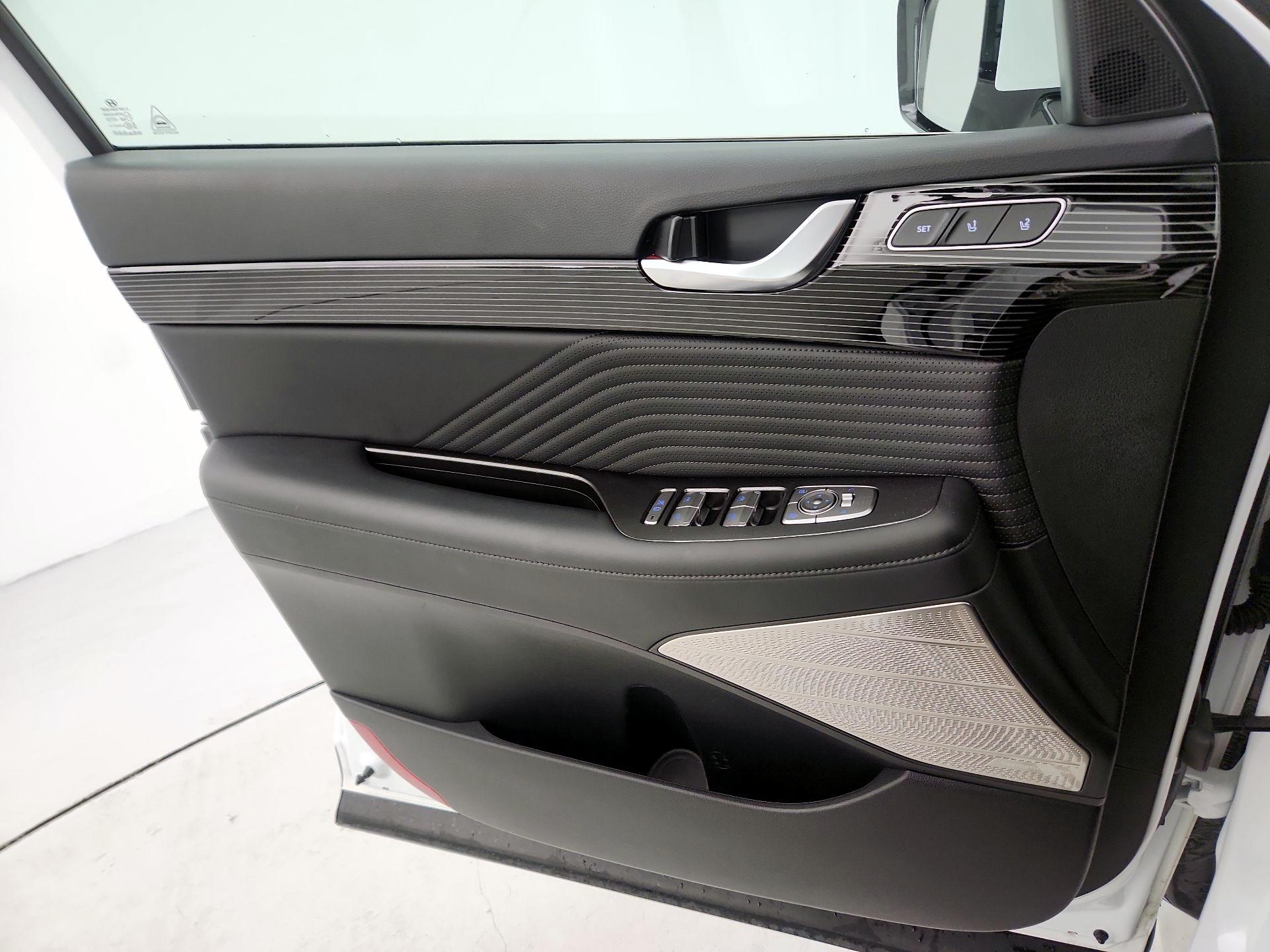 Thumbnail: 2025 Hyundai Palisade - 12
