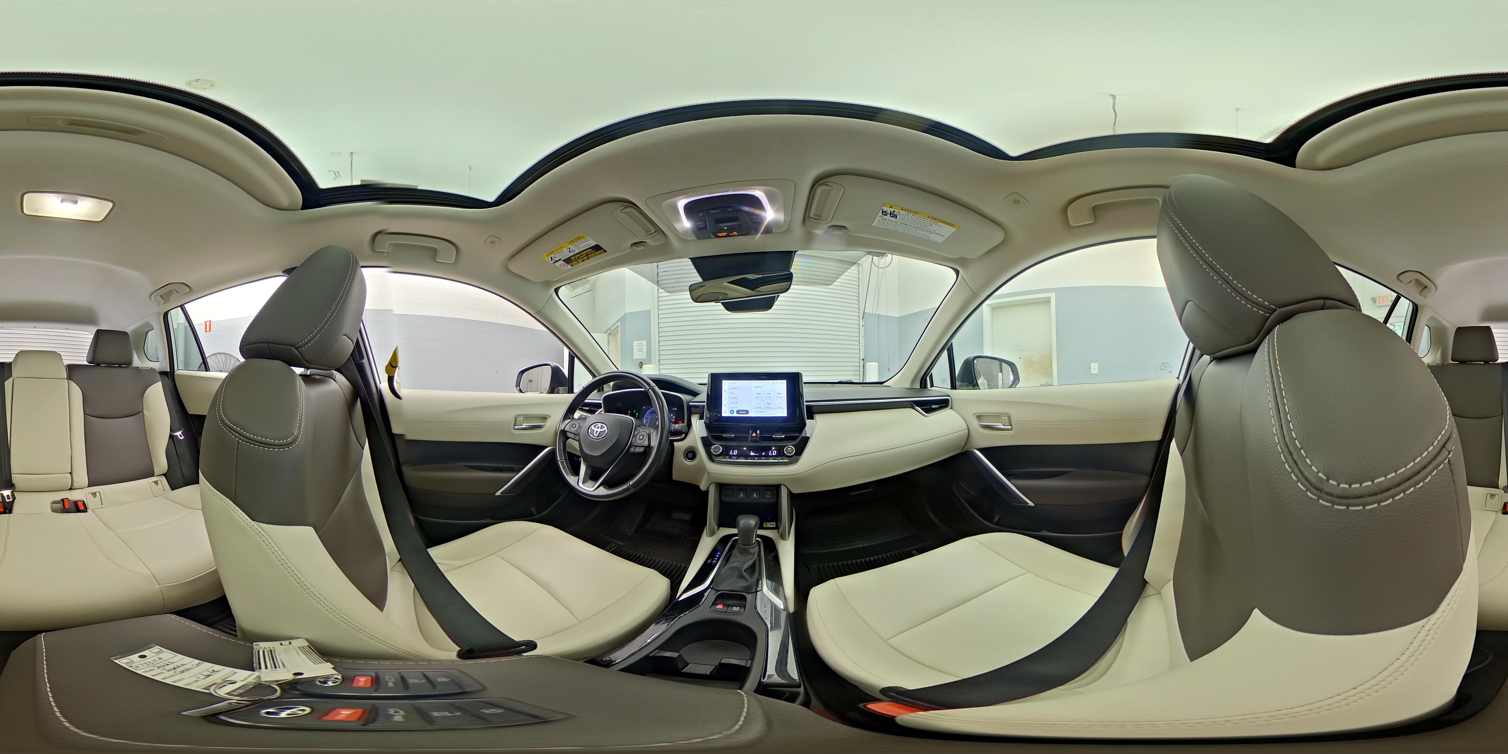 2023 Toyota Corolla Cross XLE - Photo 25
