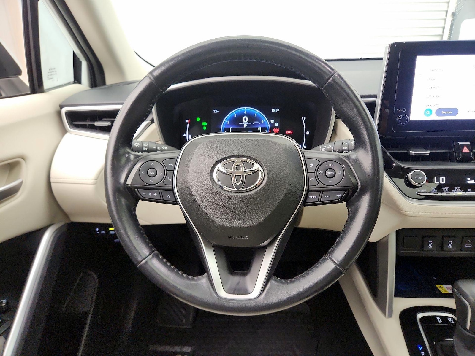 2023 Toyota Corolla Cross XLE - Photo 11
