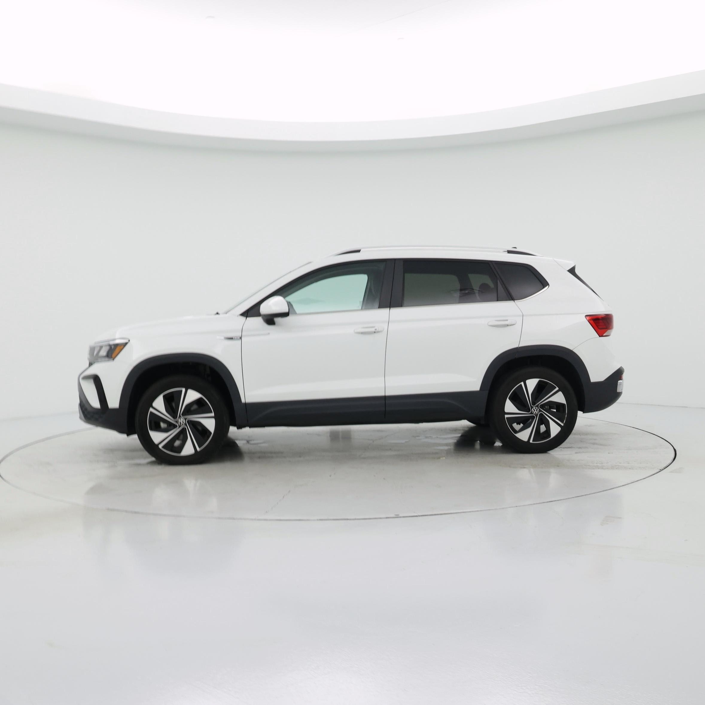 Thumbnail: 2023 Volkswagen Taos - 3