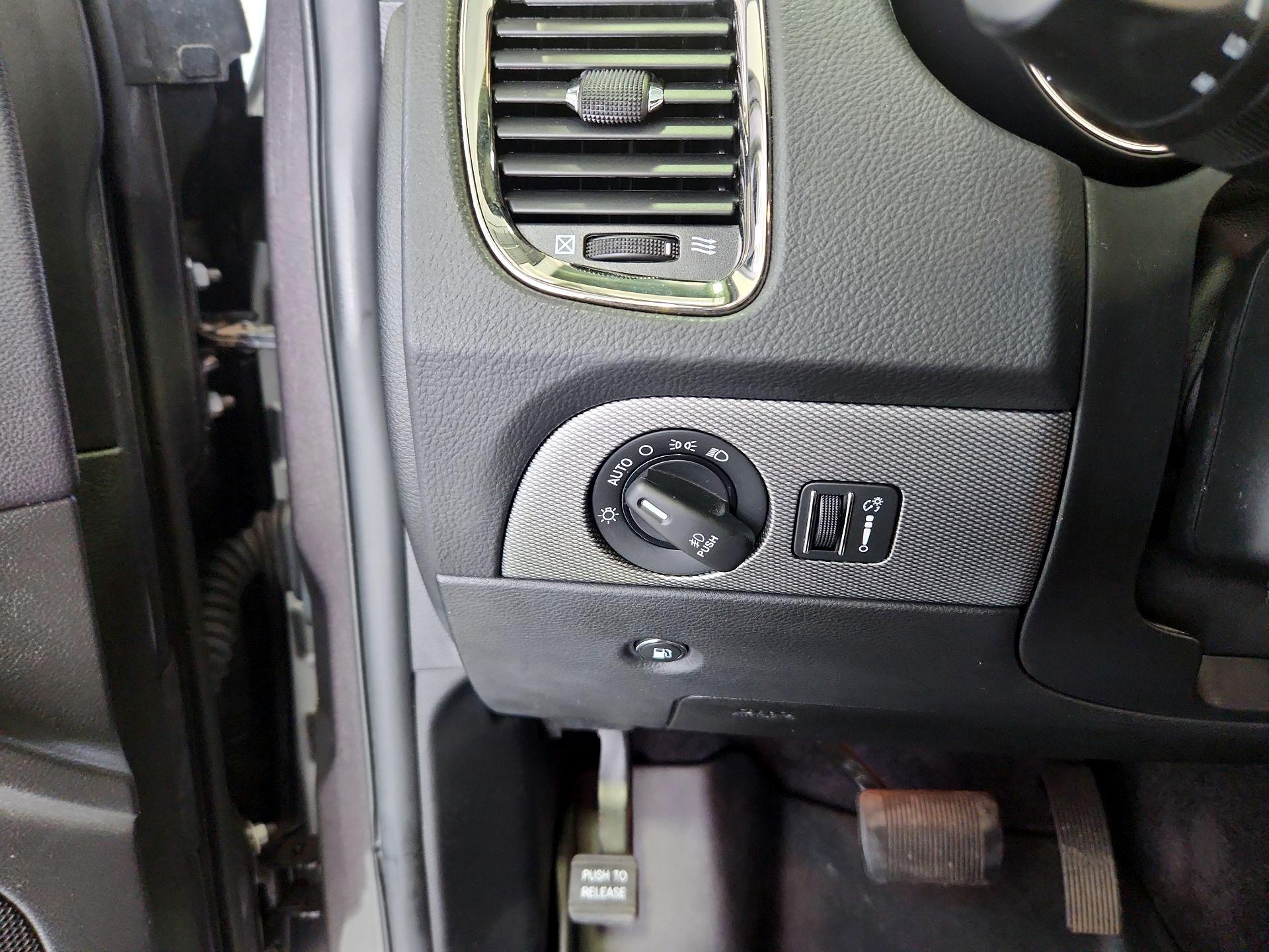Thumbnail: 2019 Dodge Durango - 13