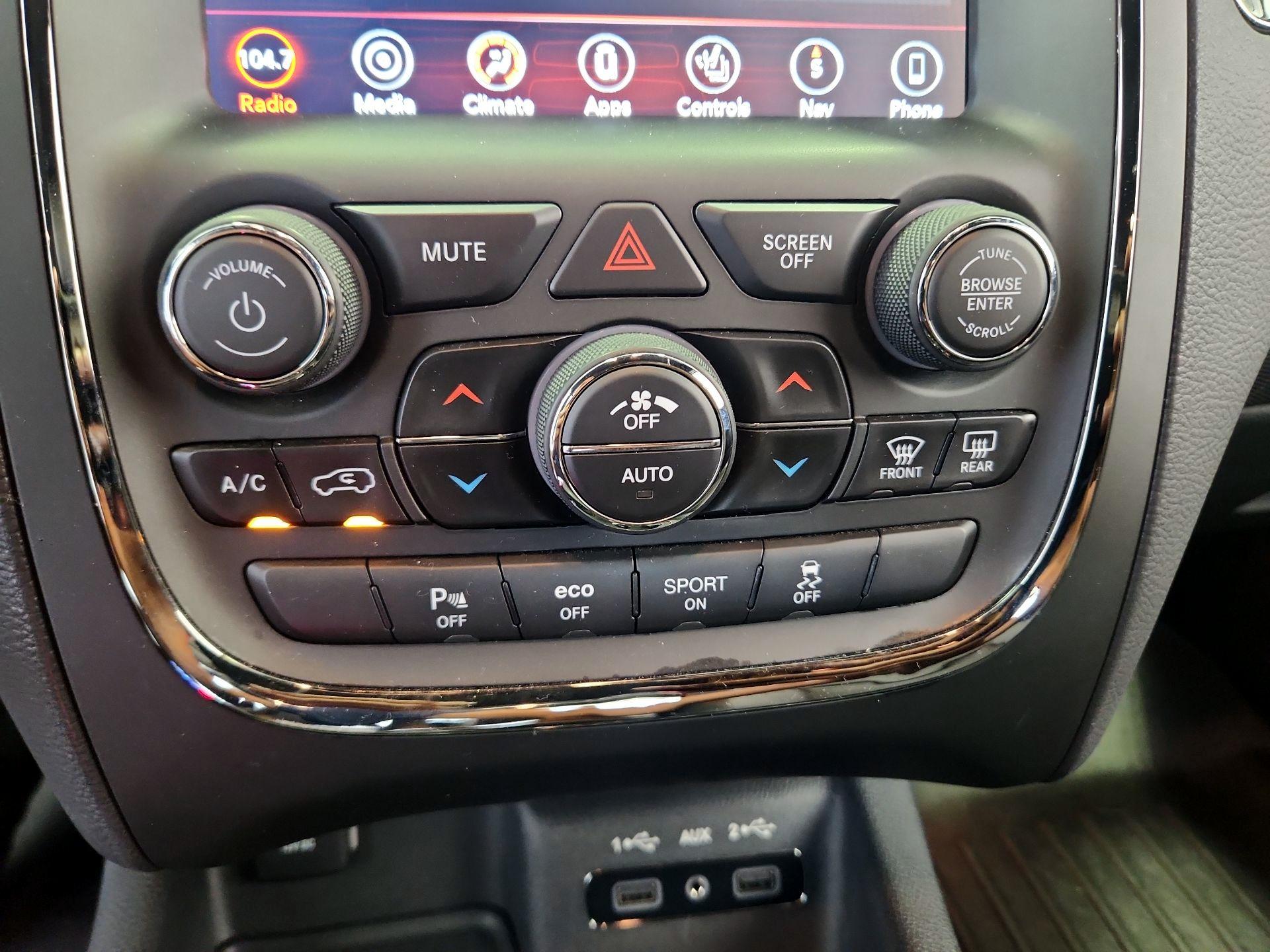 Thumbnail: 2019 Dodge Durango - 16