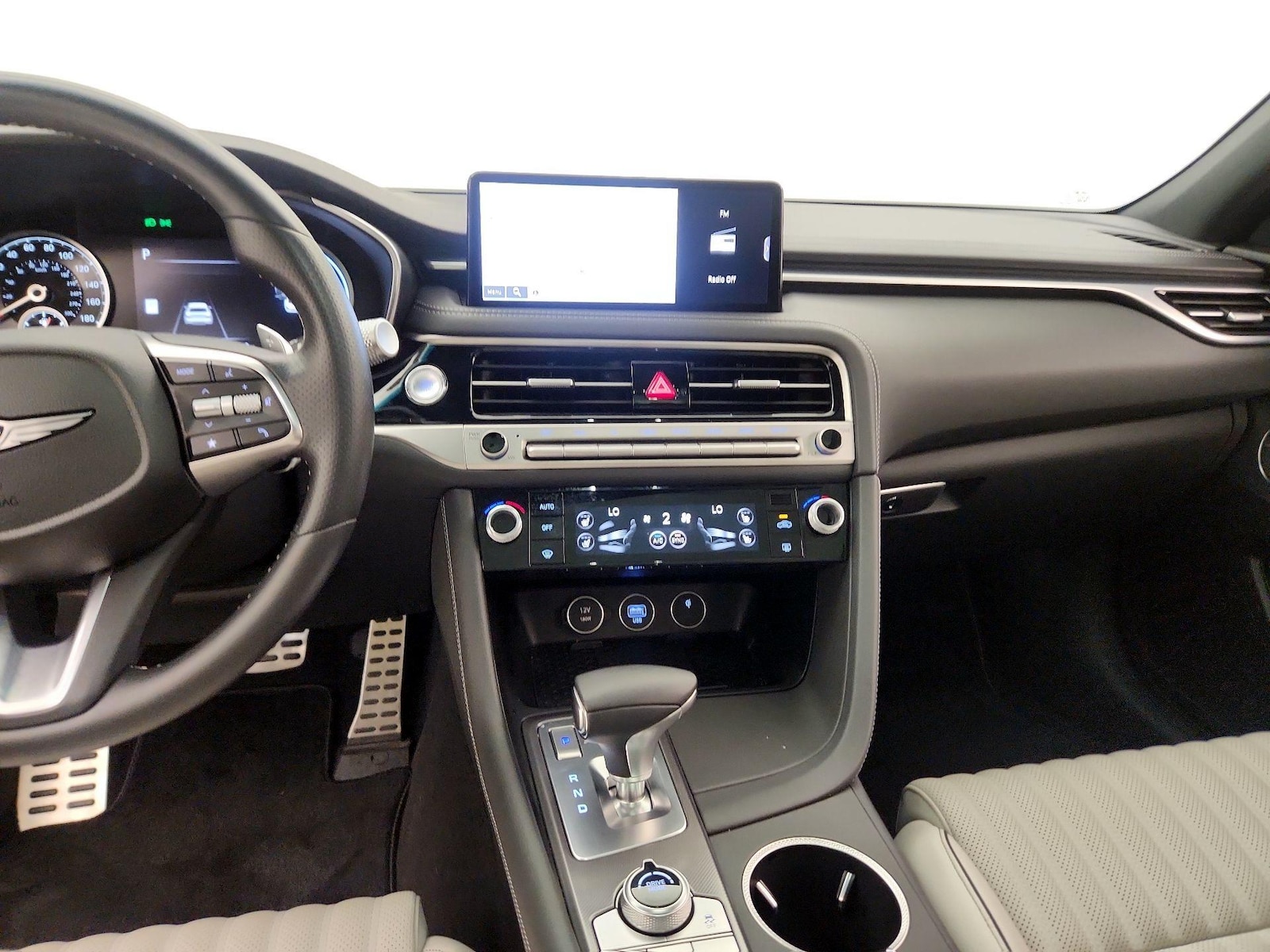 2024 GENESIS G70 Standard - Photo 10