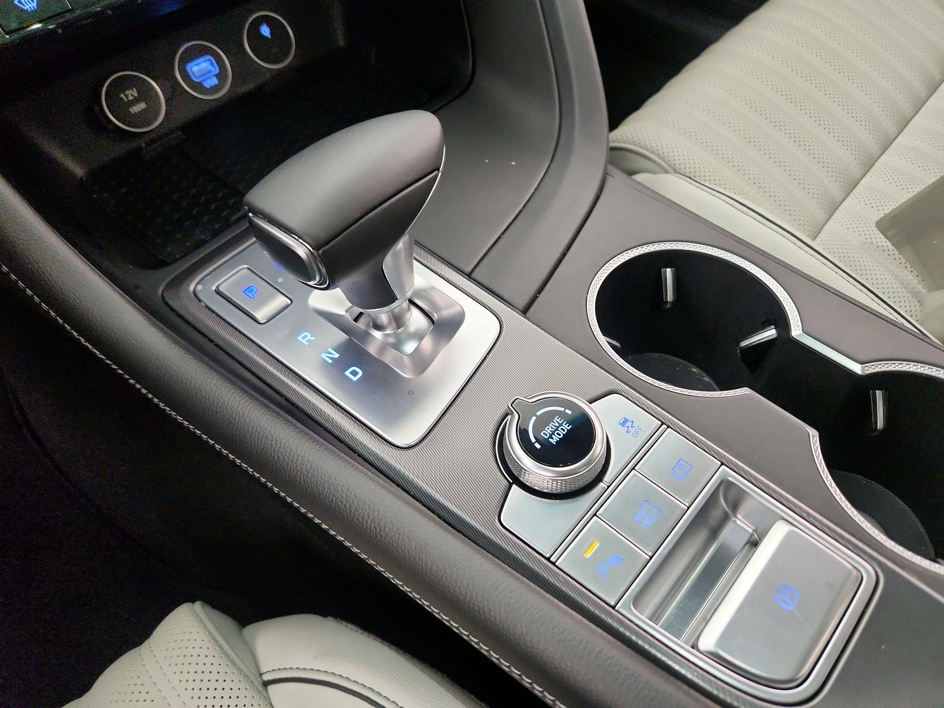 Thumbnail: 2024 Genesis G70 - 18