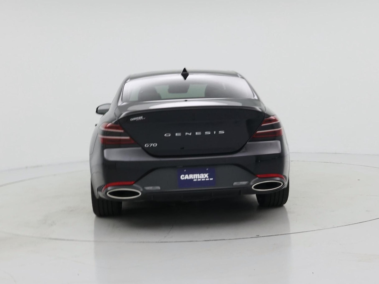 2024 GENESIS G70 Standard - Photo 7