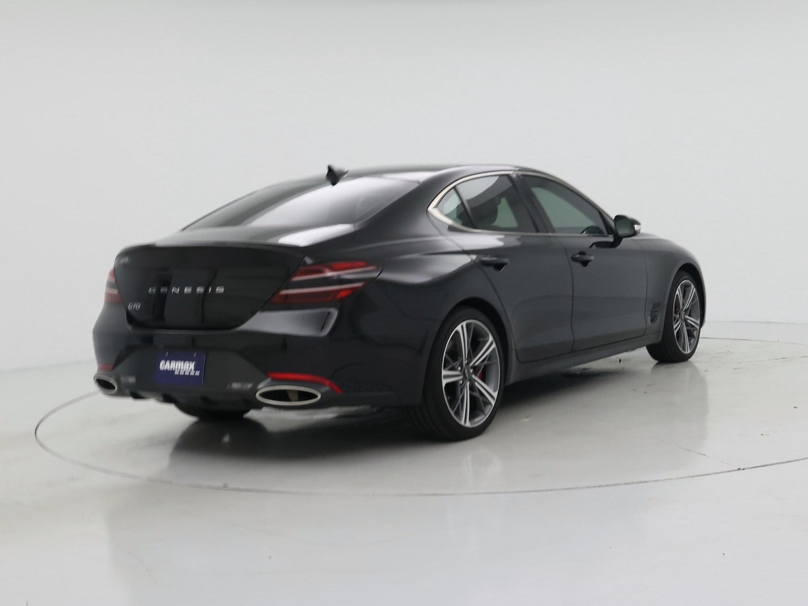 2024 GENESIS G70 Standard - Photo 9
