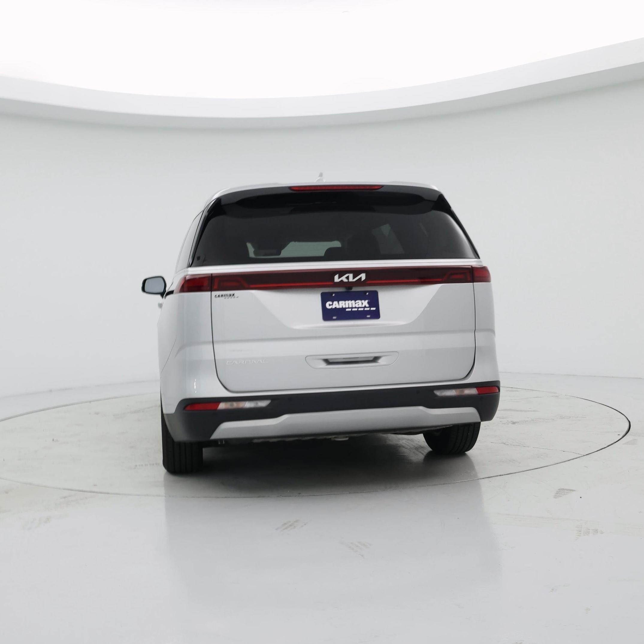 Thumbnail: 2023 Kia Carnival - 6