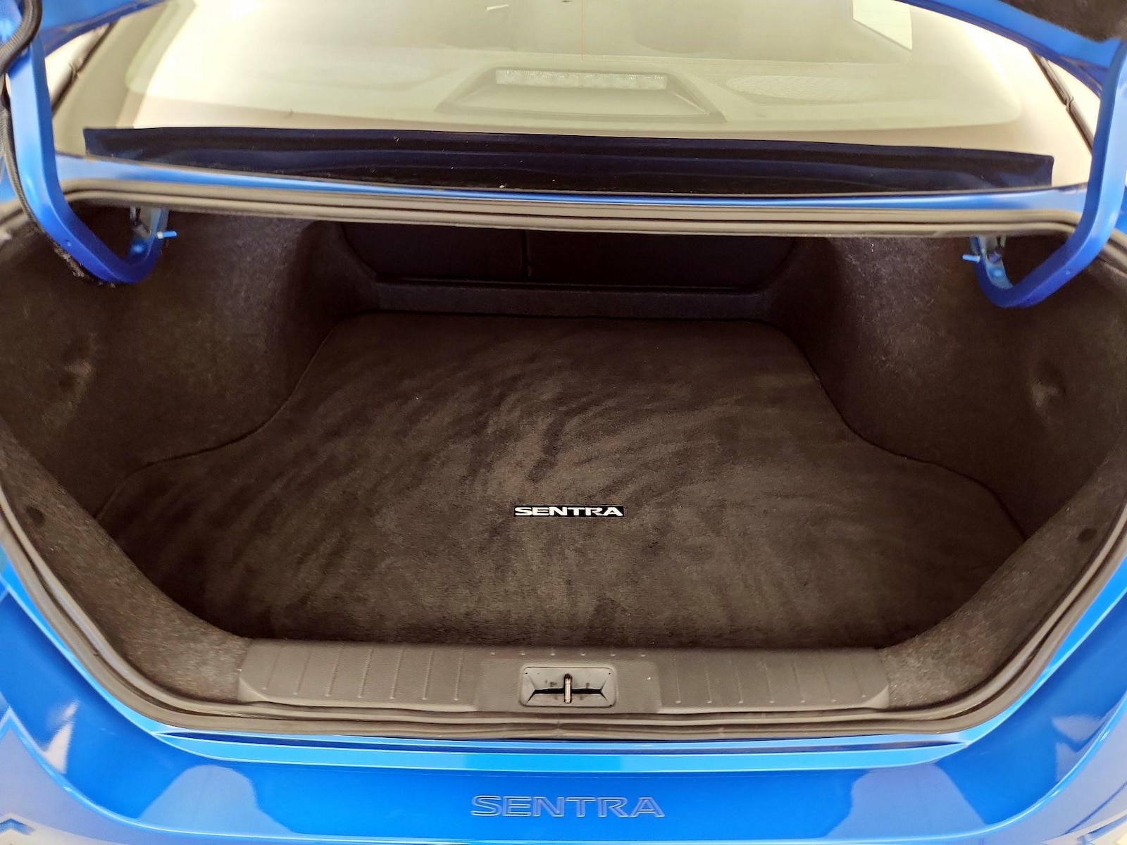 2024 Nissan Sentra SR - Photo 20
