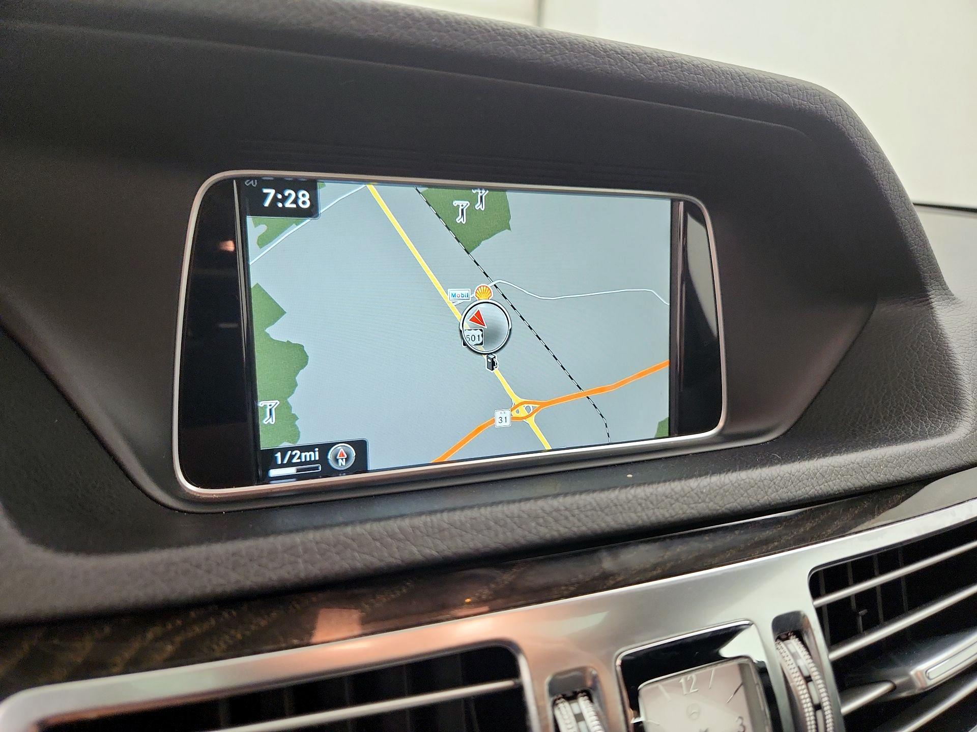 Thumbnail: 2016 Mercedes-Benz E-Class - 14