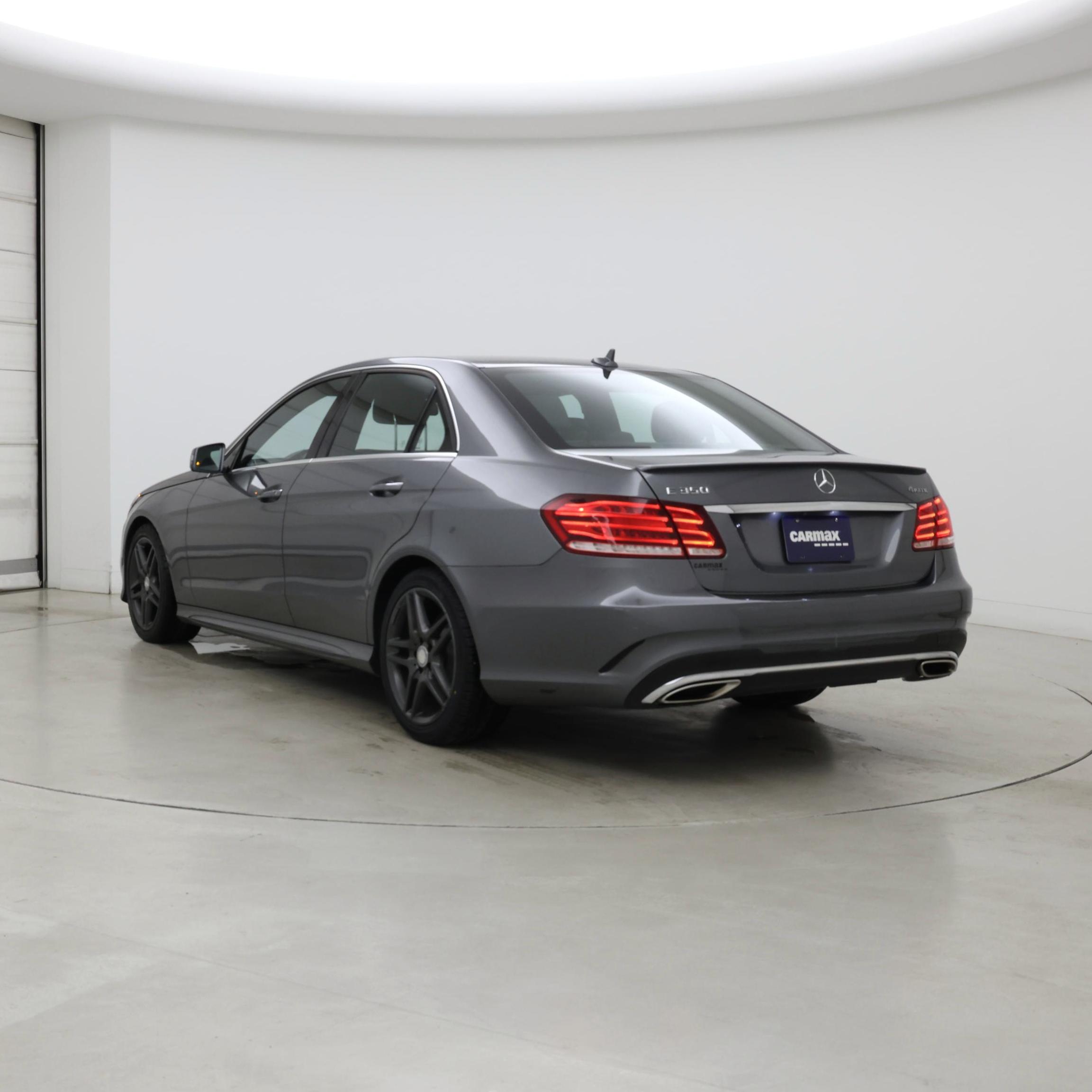 Thumbnail: 2016 Mercedes-Benz E-Class - 2