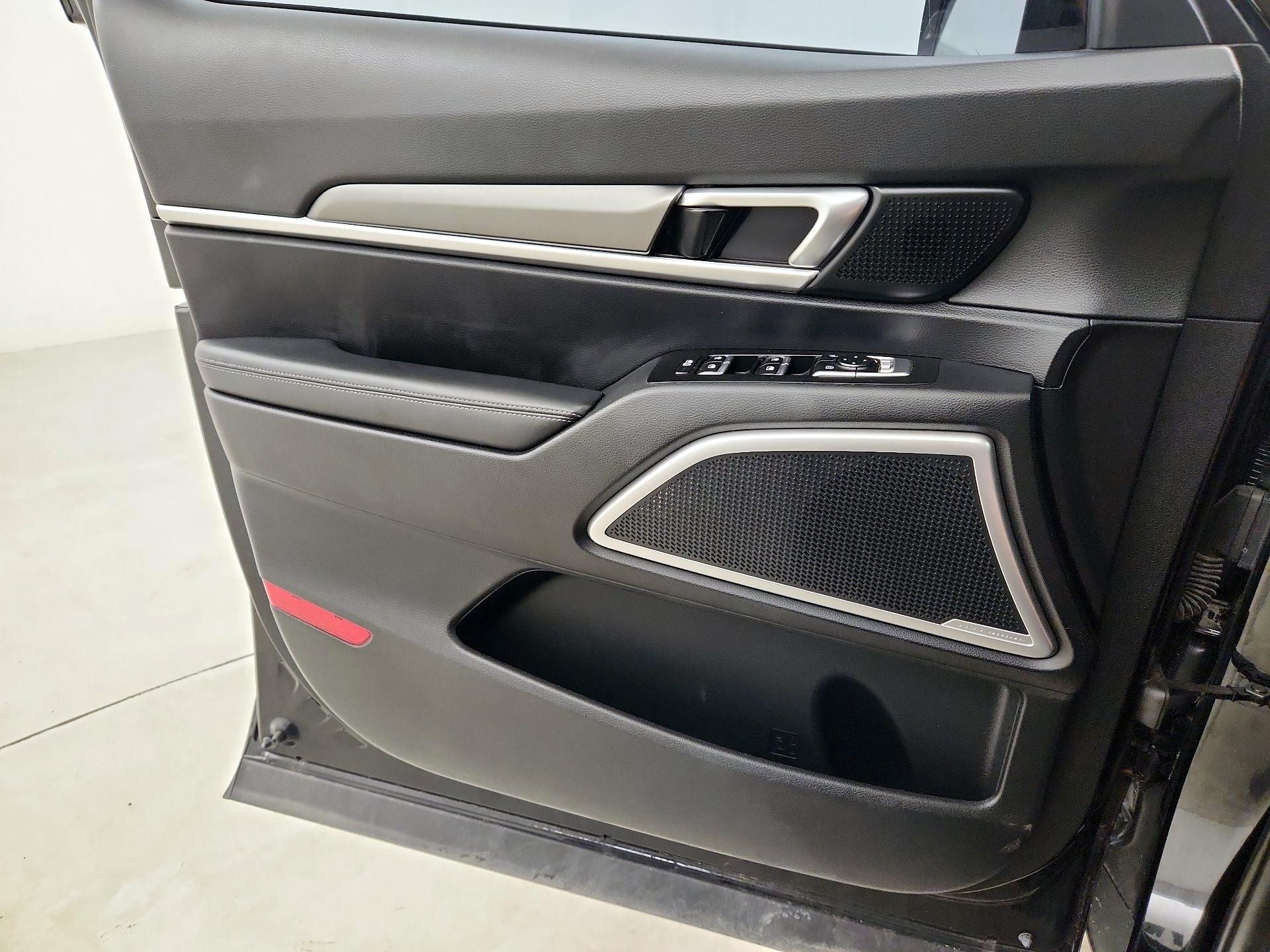 Thumbnail: 2022 Kia Telluride - 12
