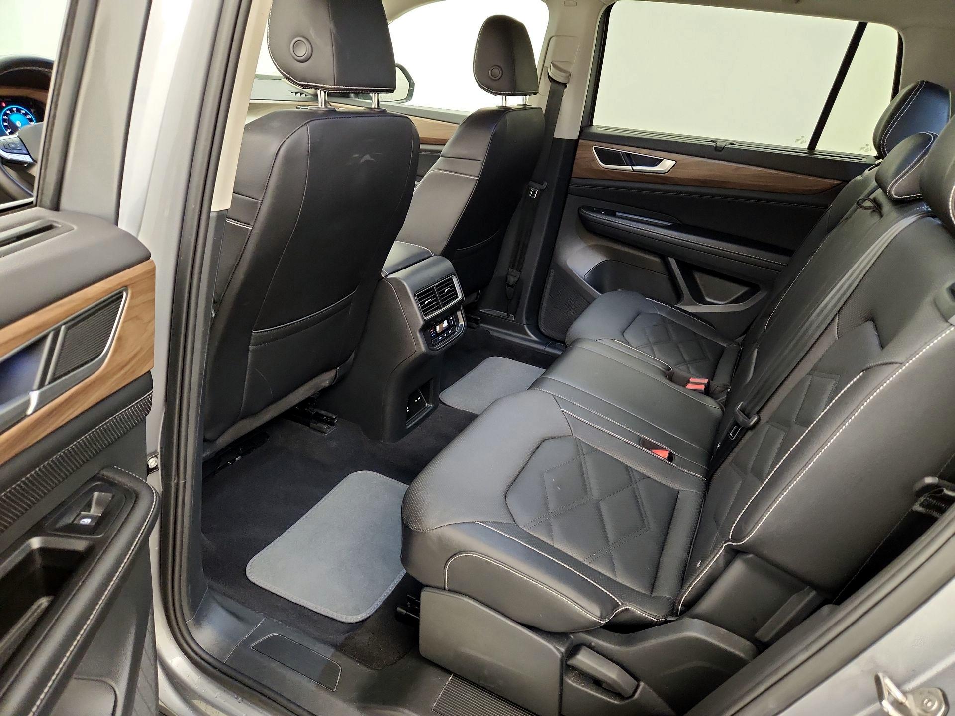 Thumbnail: 2025 Volkswagen Atlas - 19