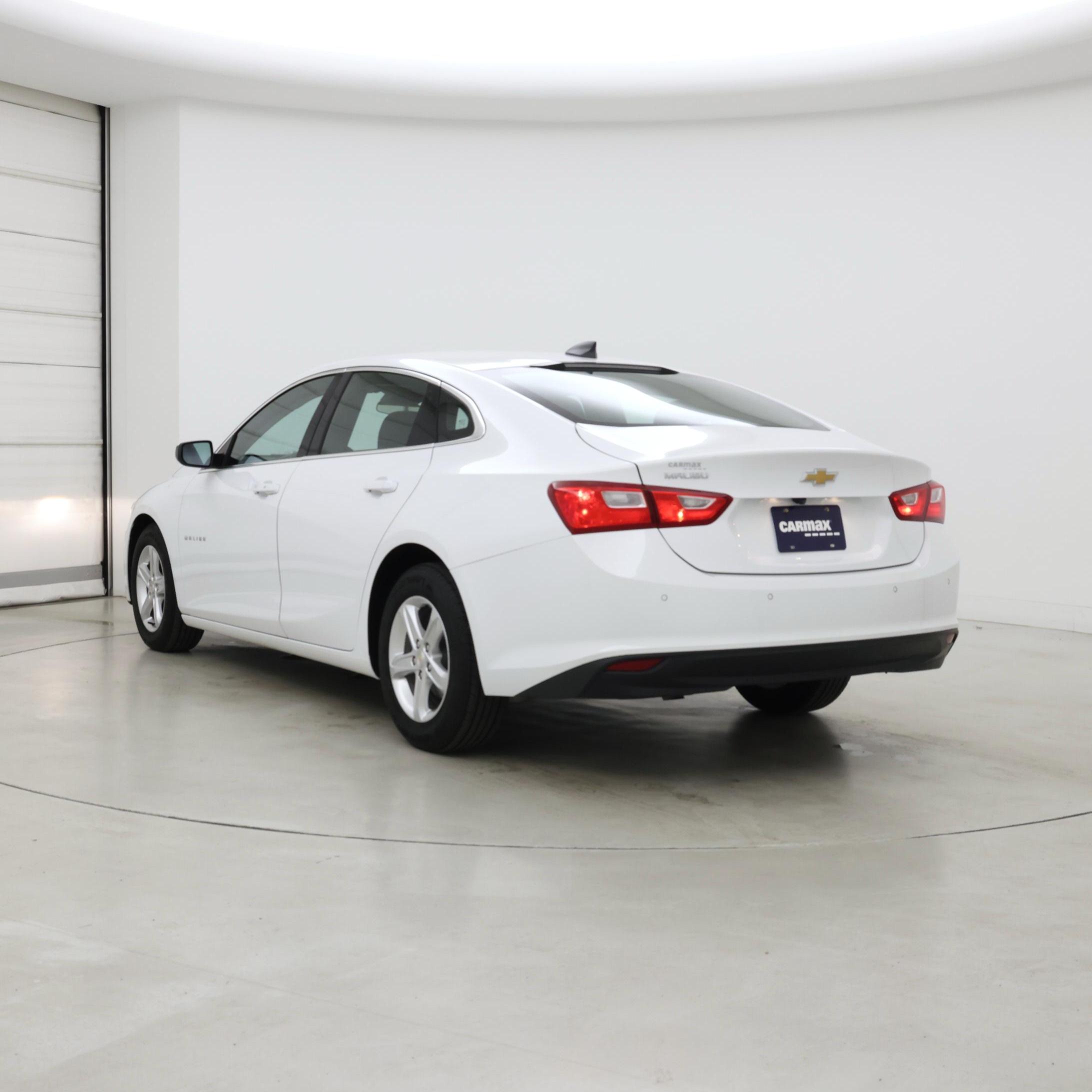 Thumbnail: 2024 Chevrolet Malibu - 2