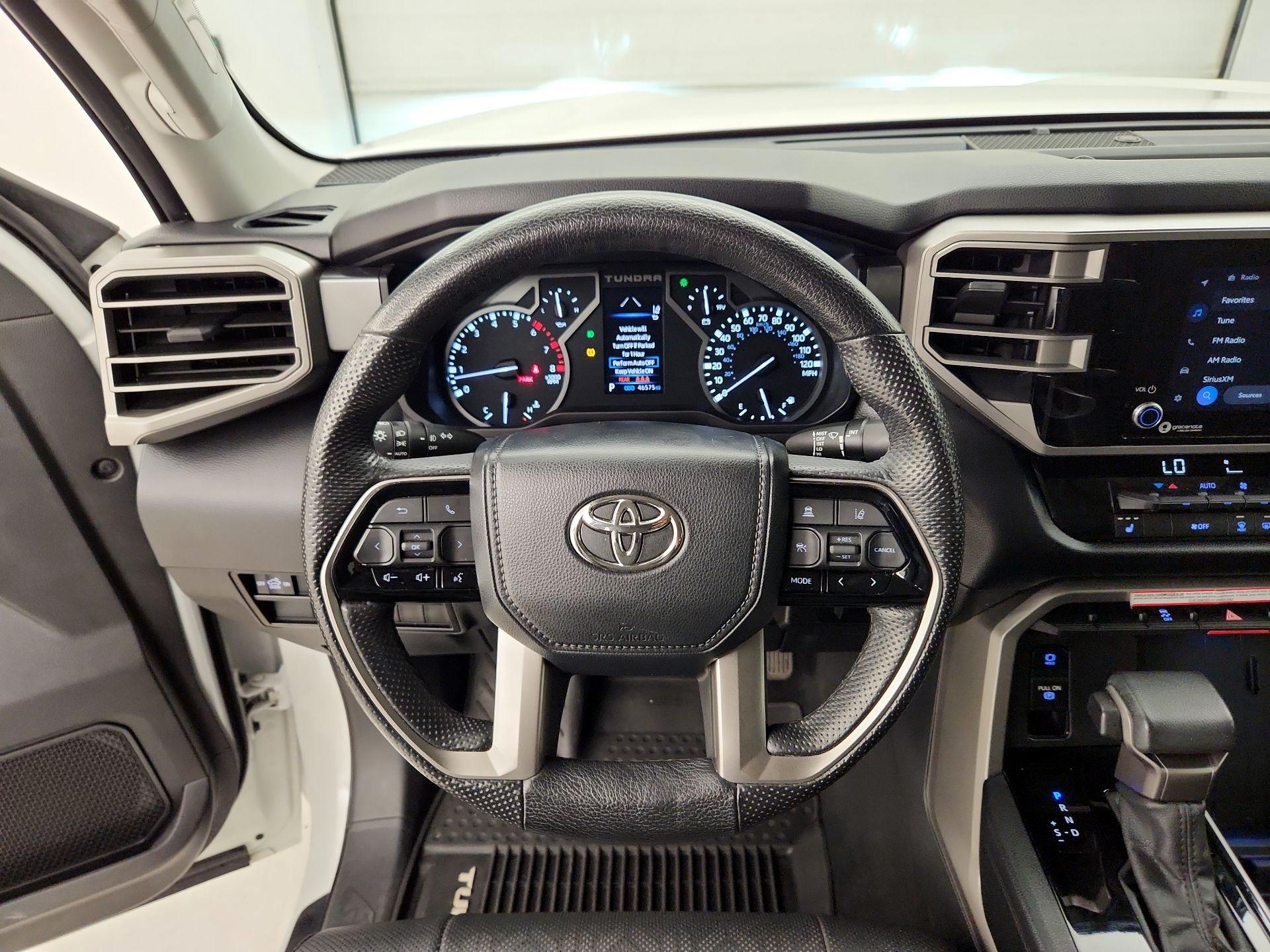 Thumbnail: 2024 Toyota Tundra - 10