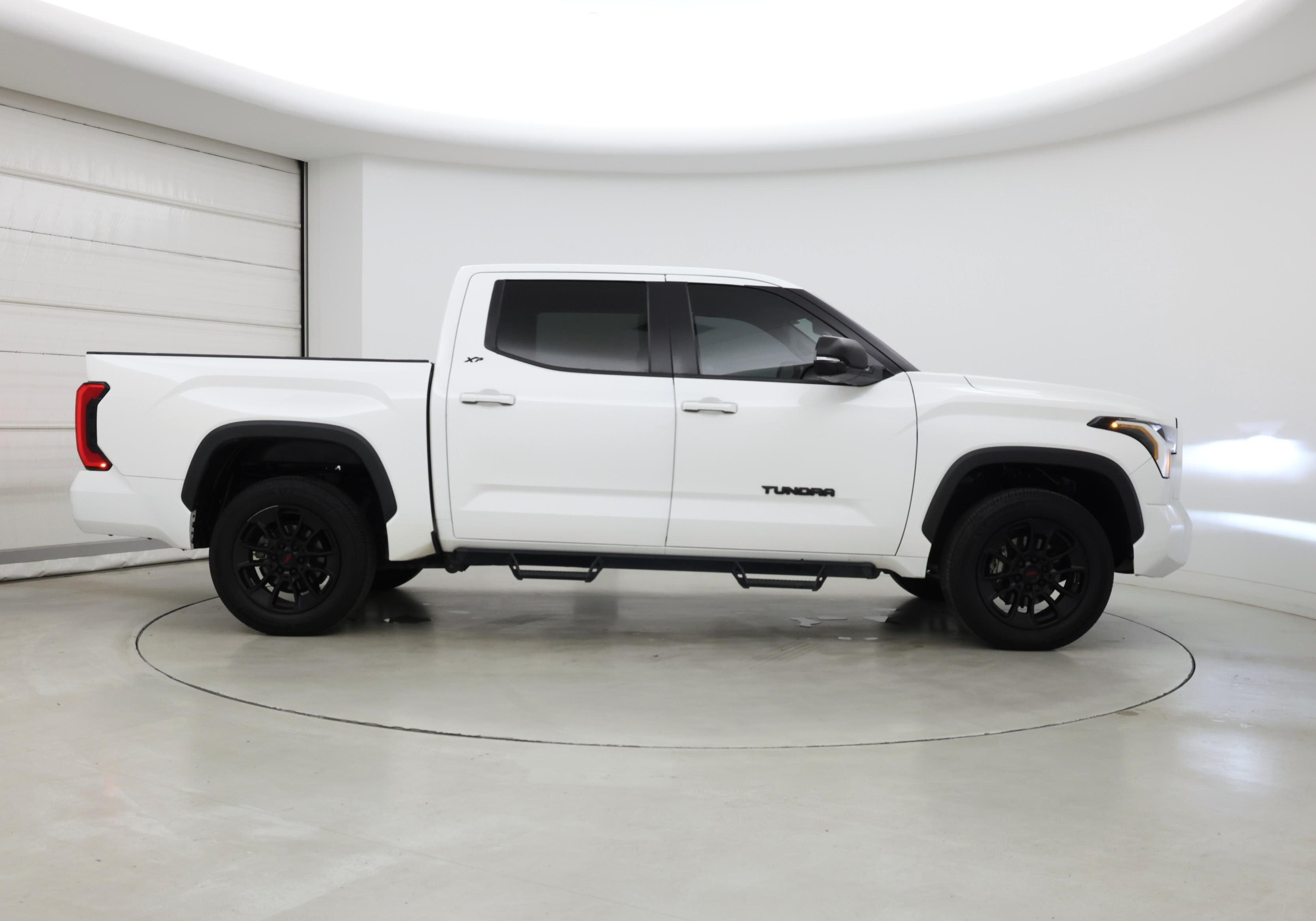Thumbnail: 2024 Toyota Tundra - 7
