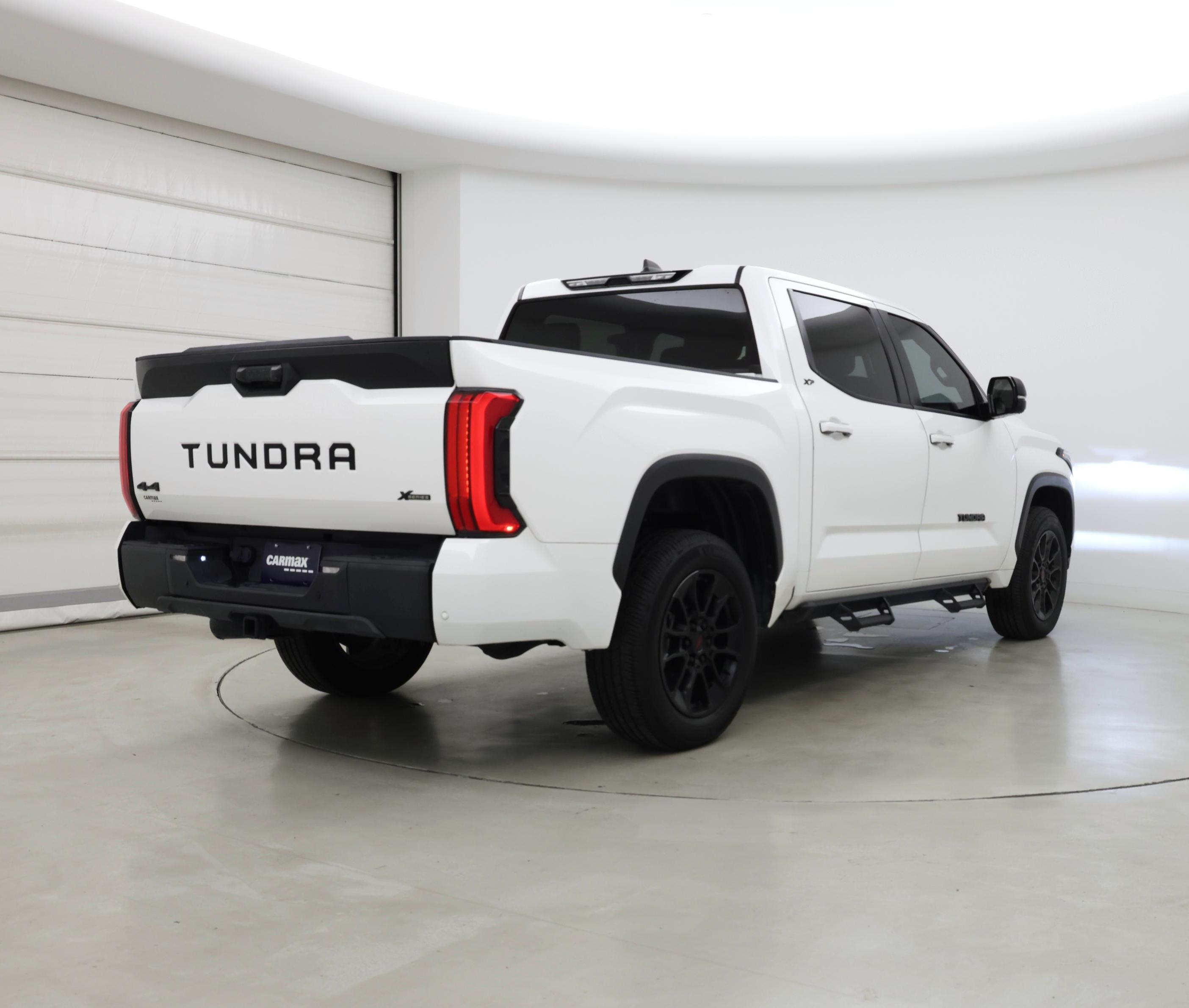 Thumbnail: 2024 Toyota Tundra - 8
