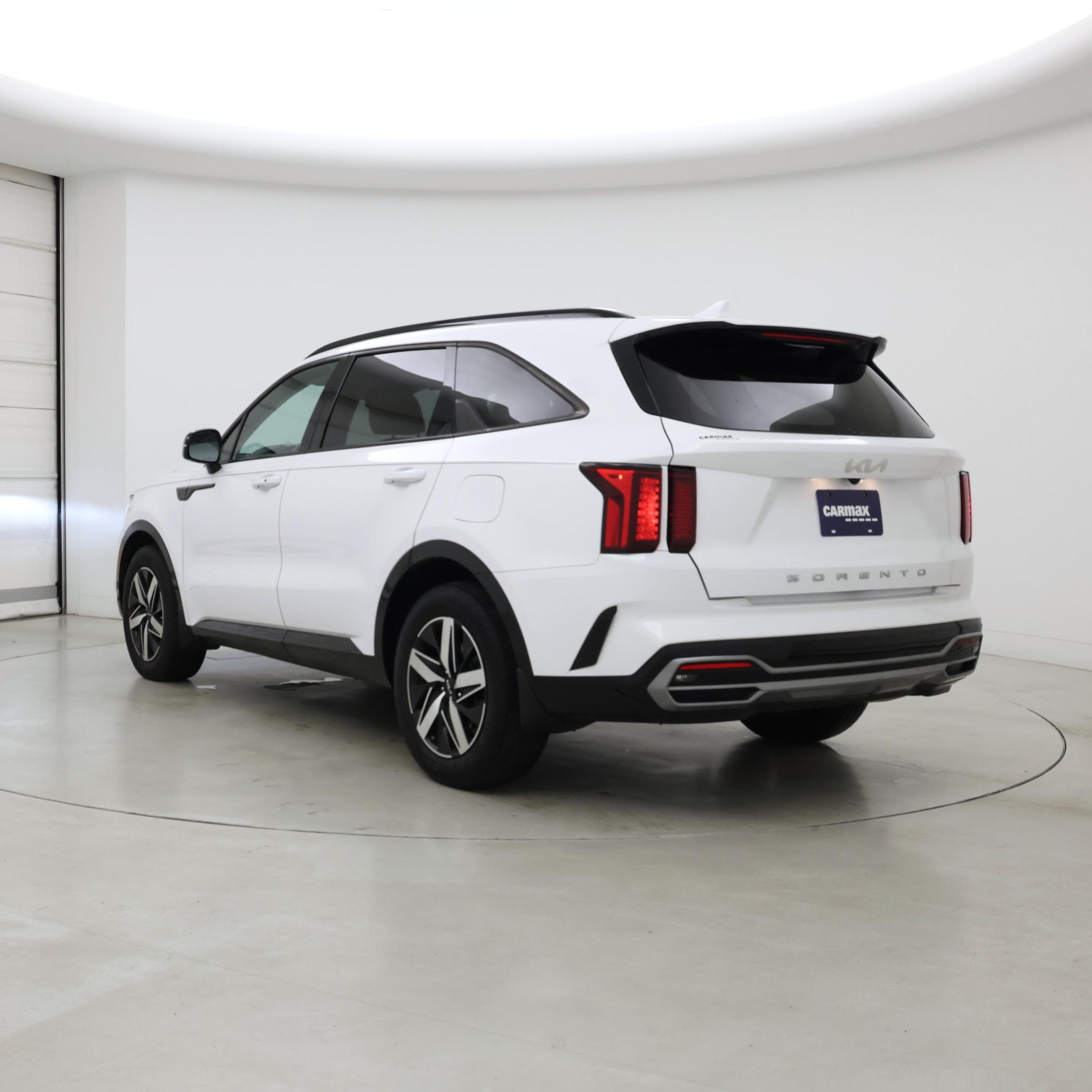 Thumbnail: 2022 Kia Sorento - 2
