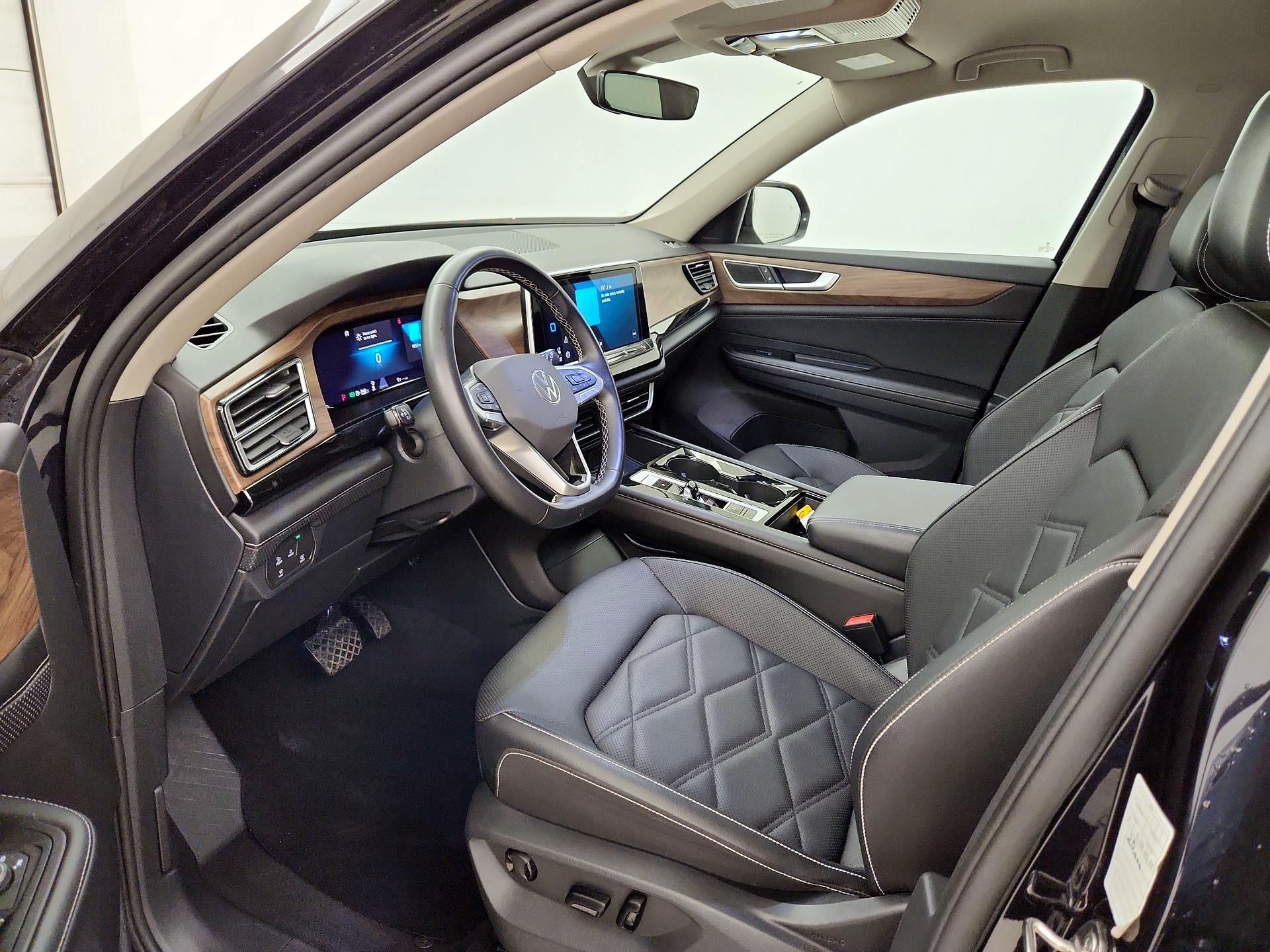 Thumbnail: 2025 Volkswagen Atlas - 11