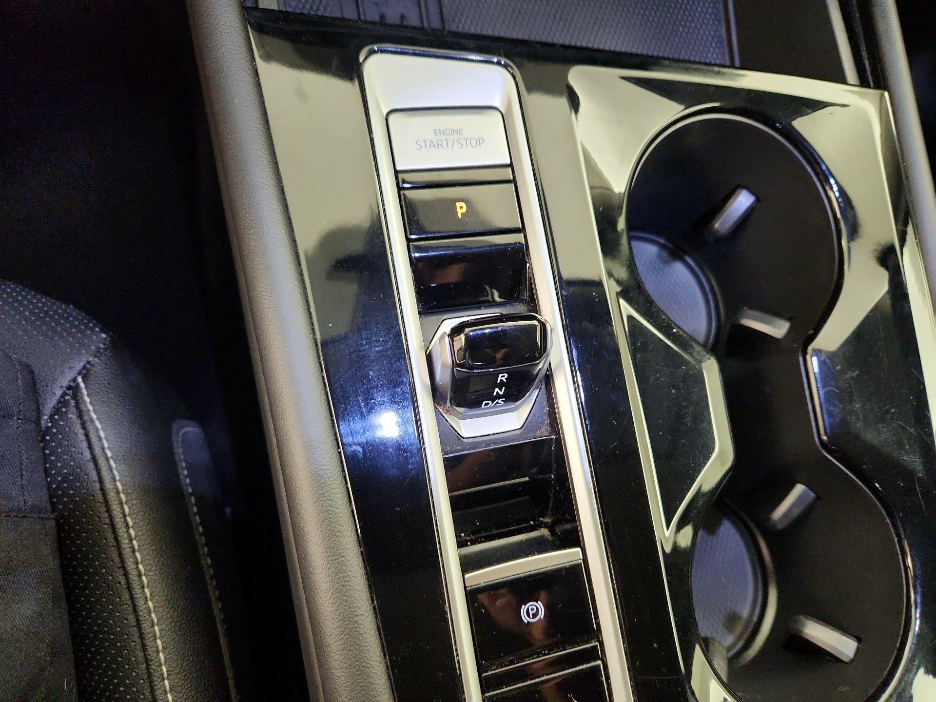 Thumbnail: 2025 Volkswagen Atlas - 17