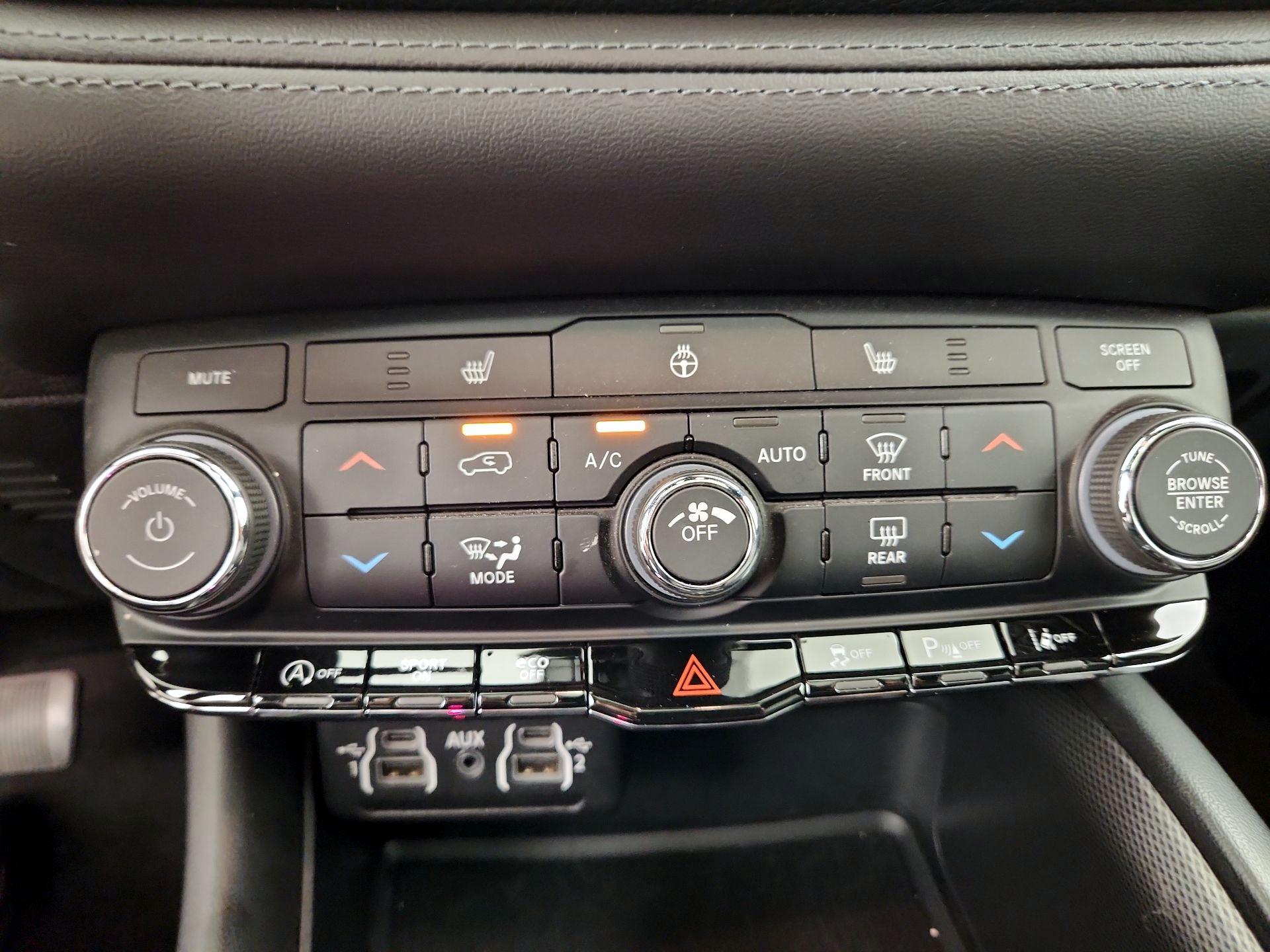Thumbnail: 2022 Dodge Durango - 16