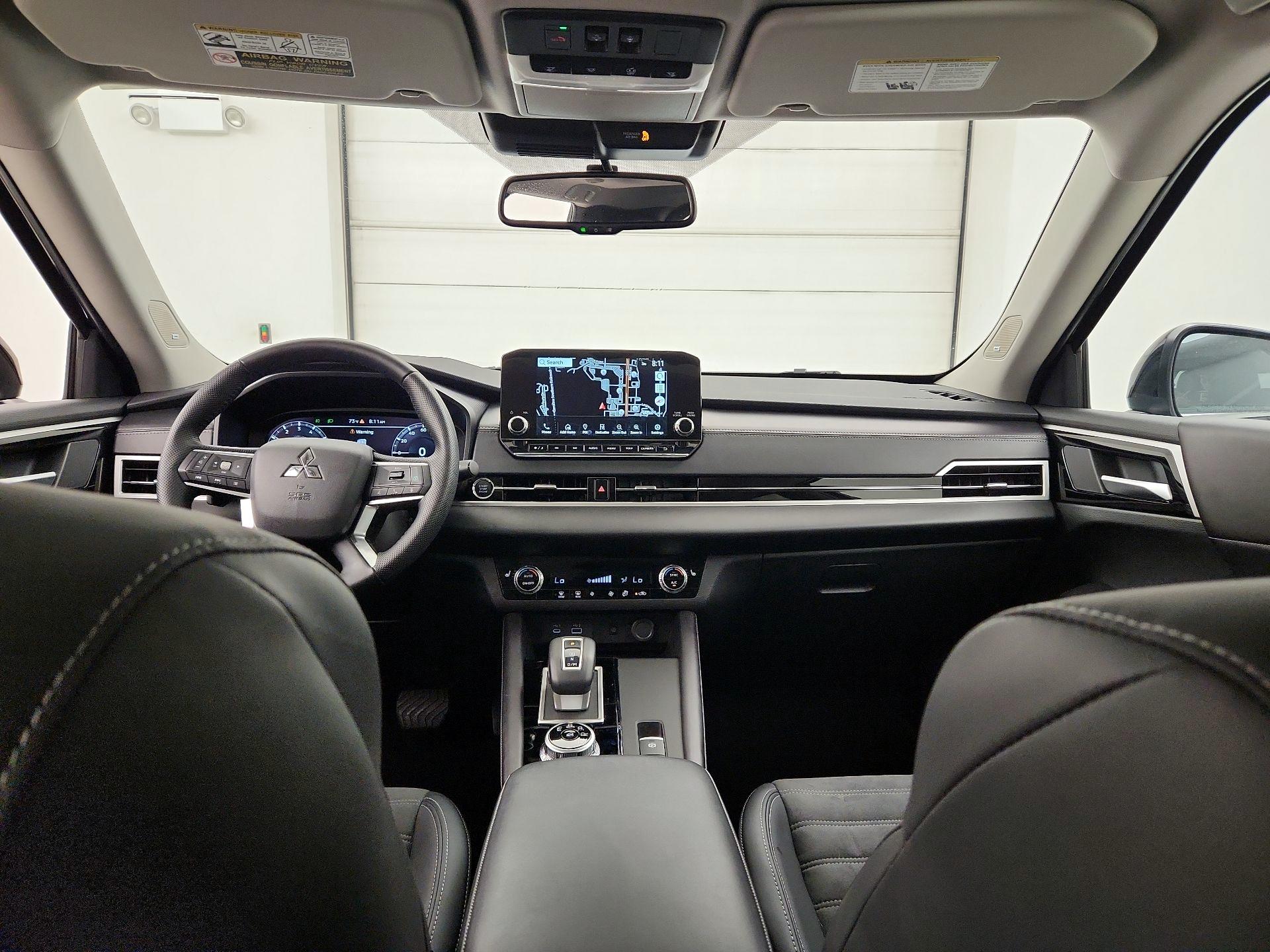 Thumbnail: 2024 Mitsubishi Outlander - 9