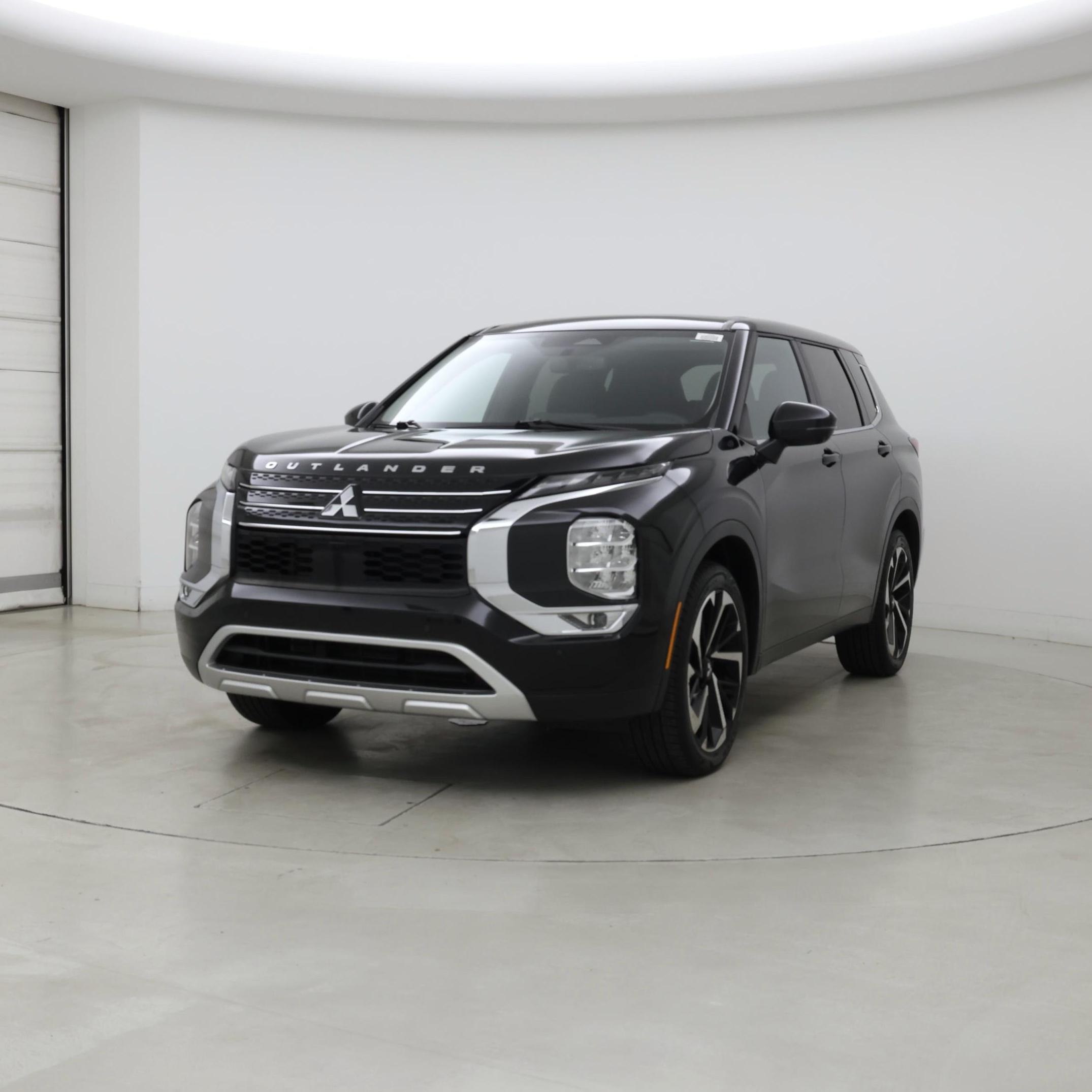 Thumbnail: 2024 Mitsubishi Outlander - 4