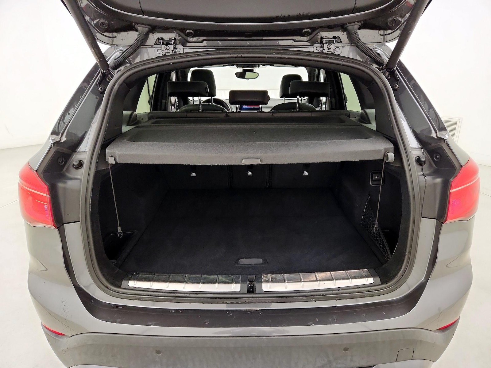 2022 BMW X1 28i - Photo 23