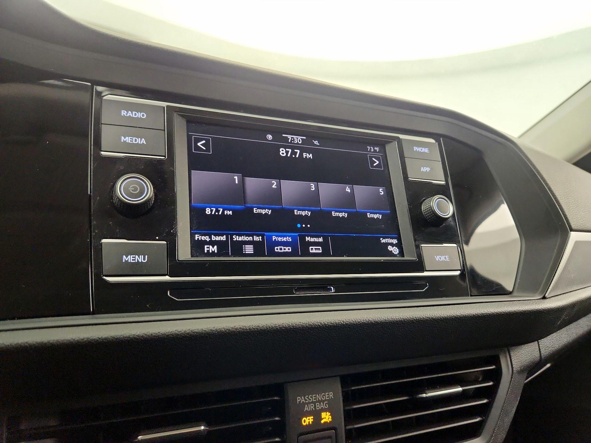Thumbnail: 2024 Volkswagen Jetta - 15