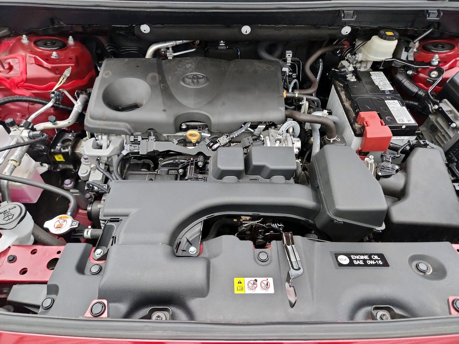 2022 Toyota RAV4 XLE - Photo 22