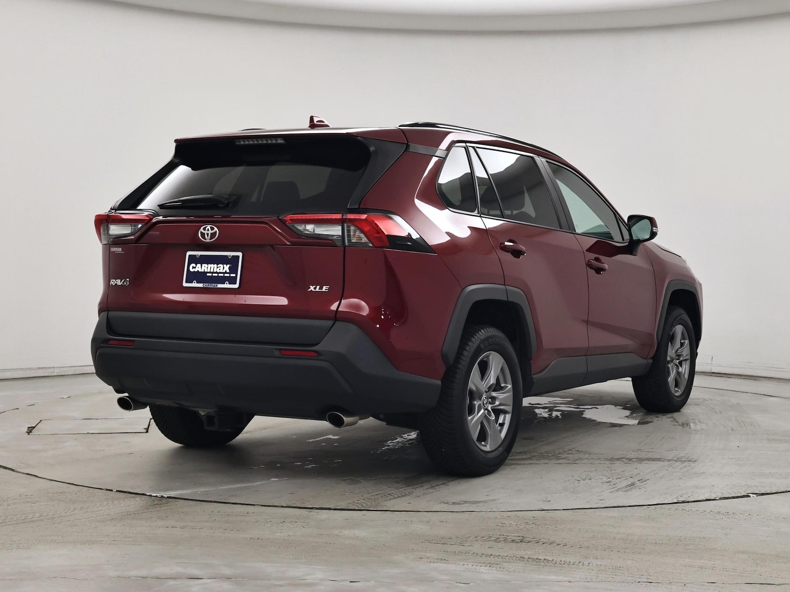 2022 Toyota RAV4 XLE - Photo 9