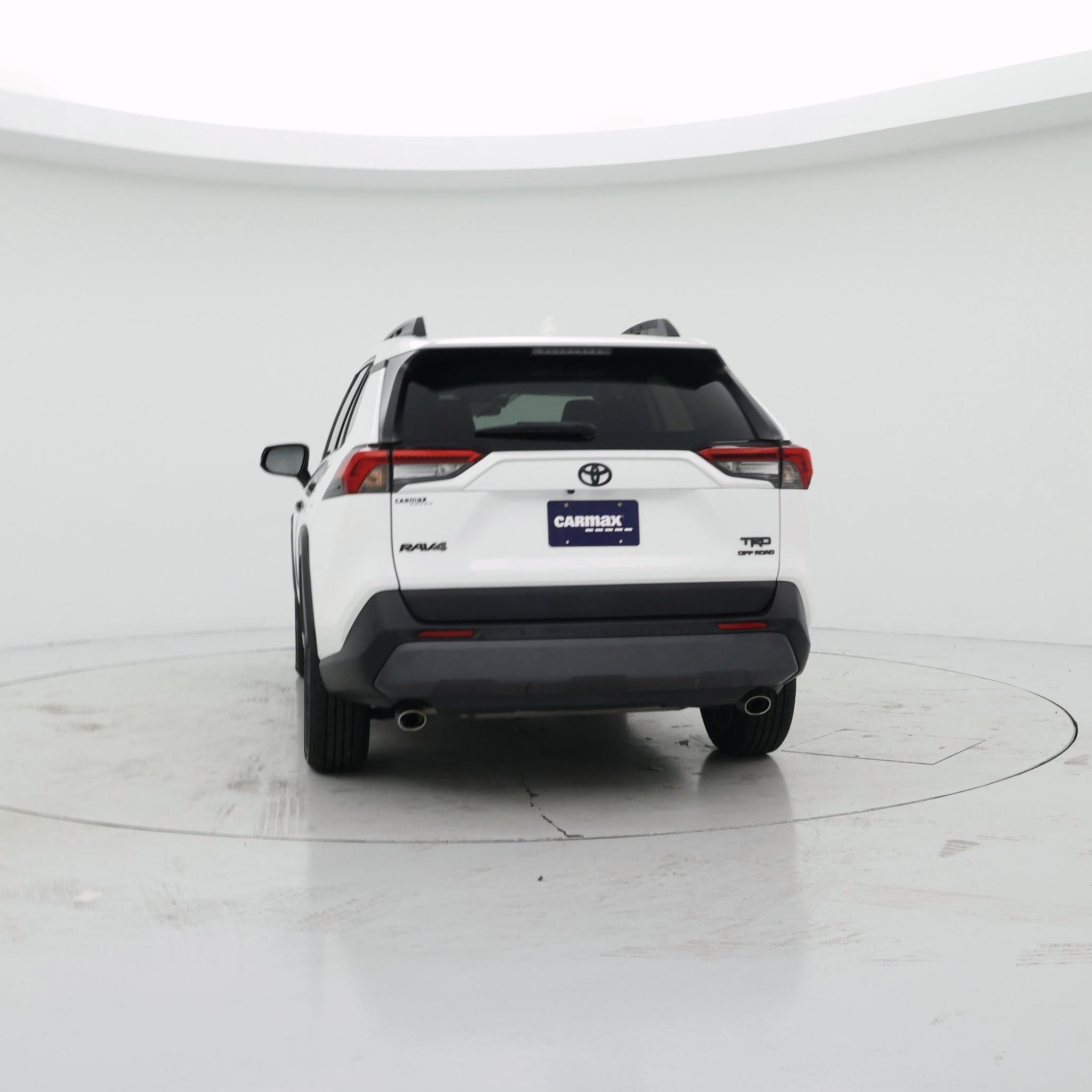 Thumbnail: 2020 Toyota RAV4 - 6