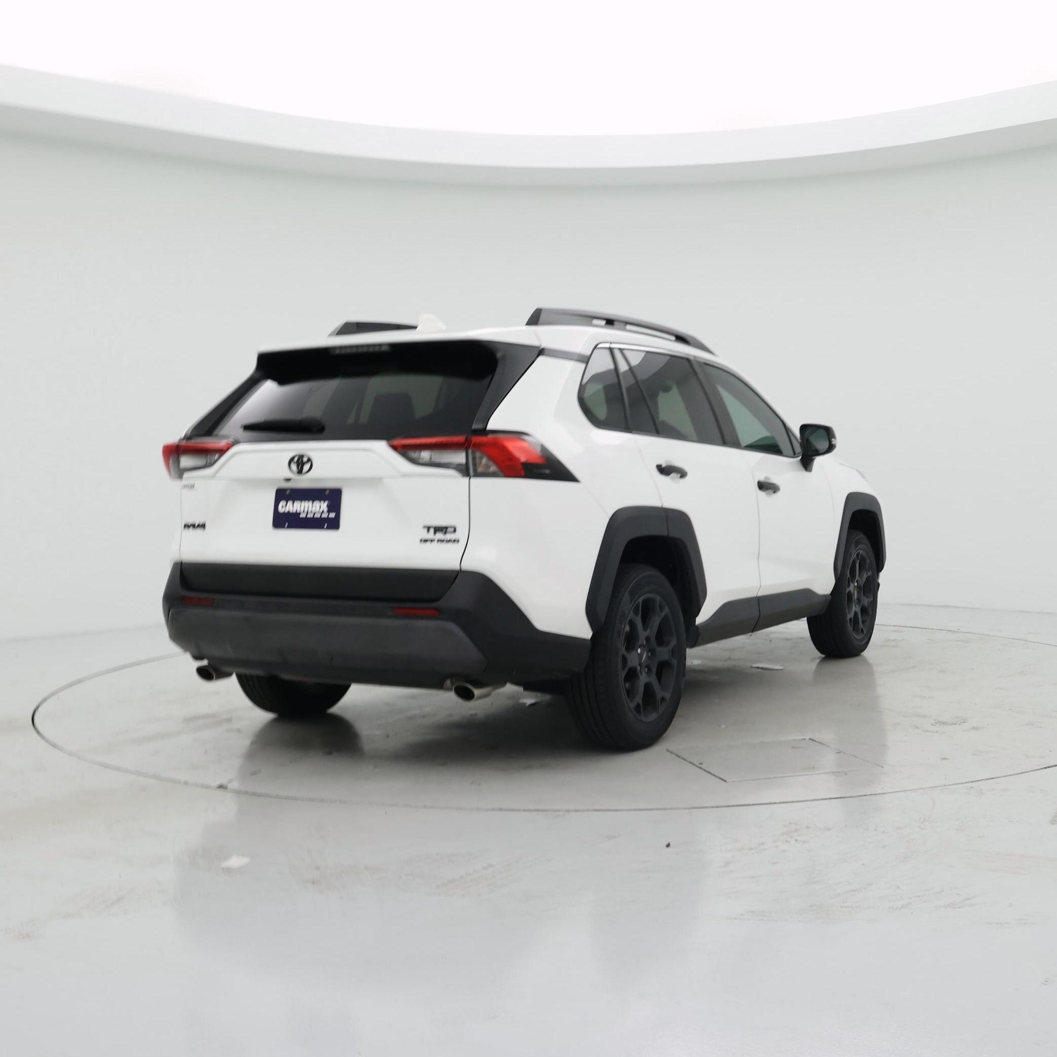 Thumbnail: 2020 Toyota RAV4 - 8