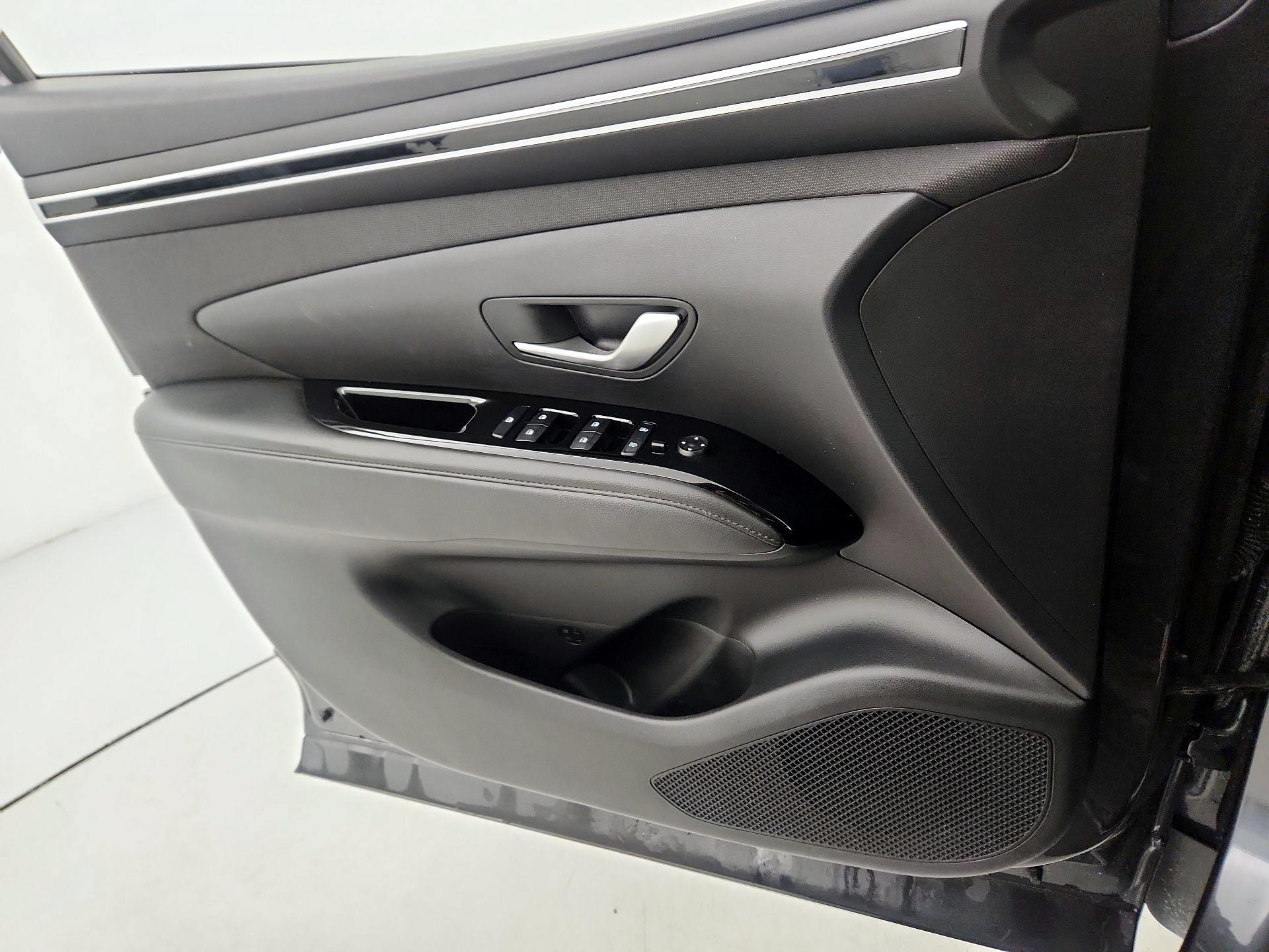 Thumbnail: 2022 Hyundai Tucson - 12