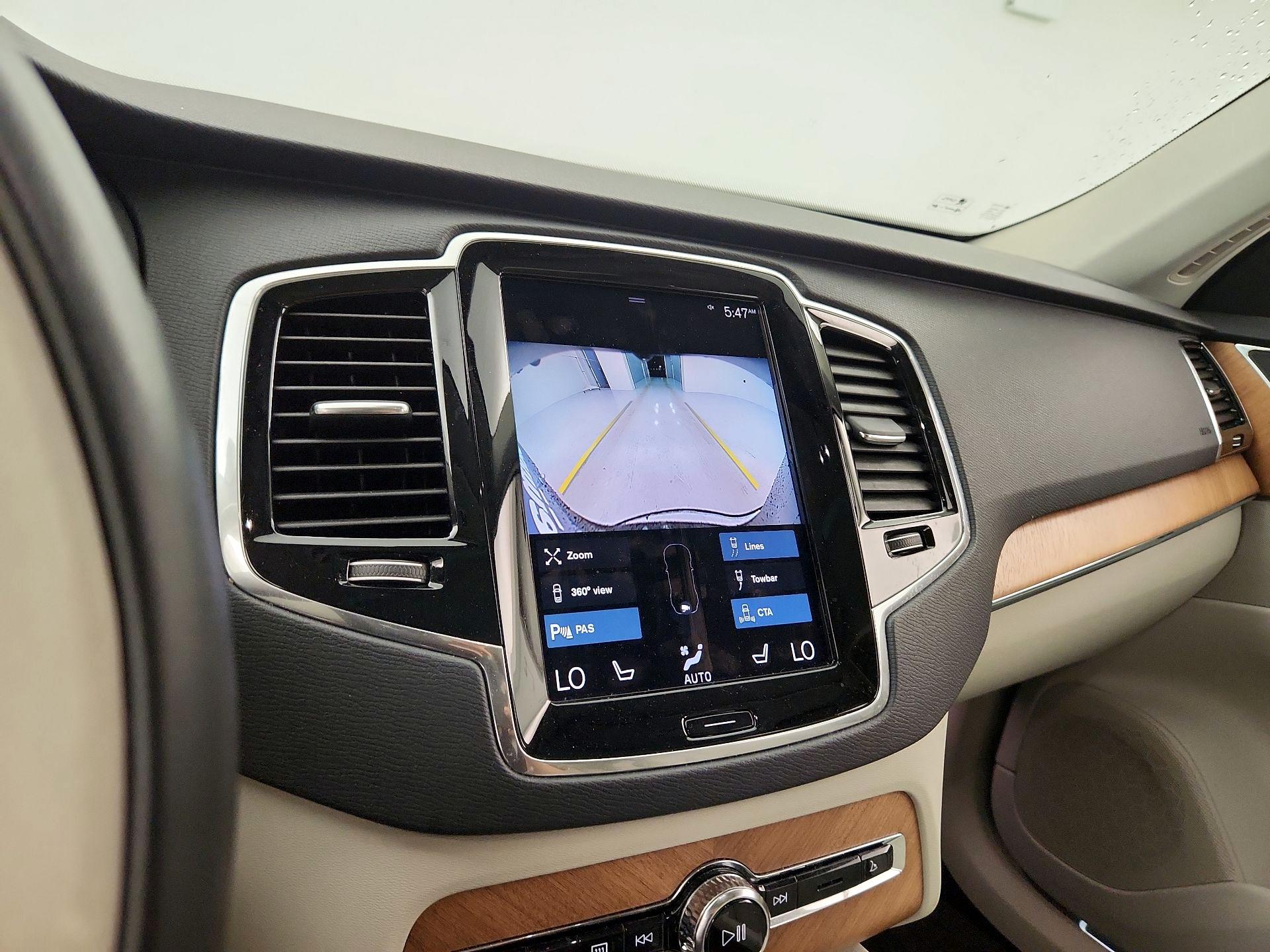 Thumbnail: 2022 Volvo XC90 - 15