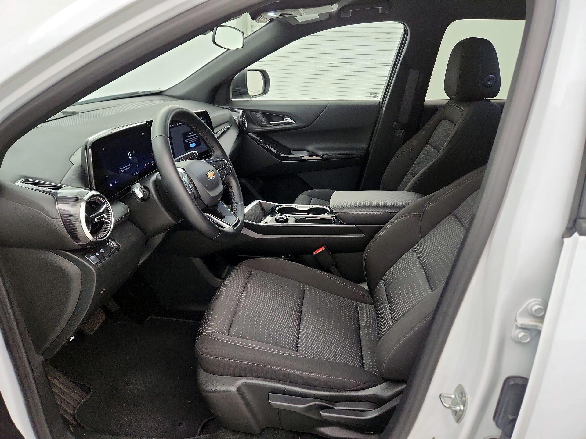 Thumbnail: 2026 Chevrolet Equinox - 11