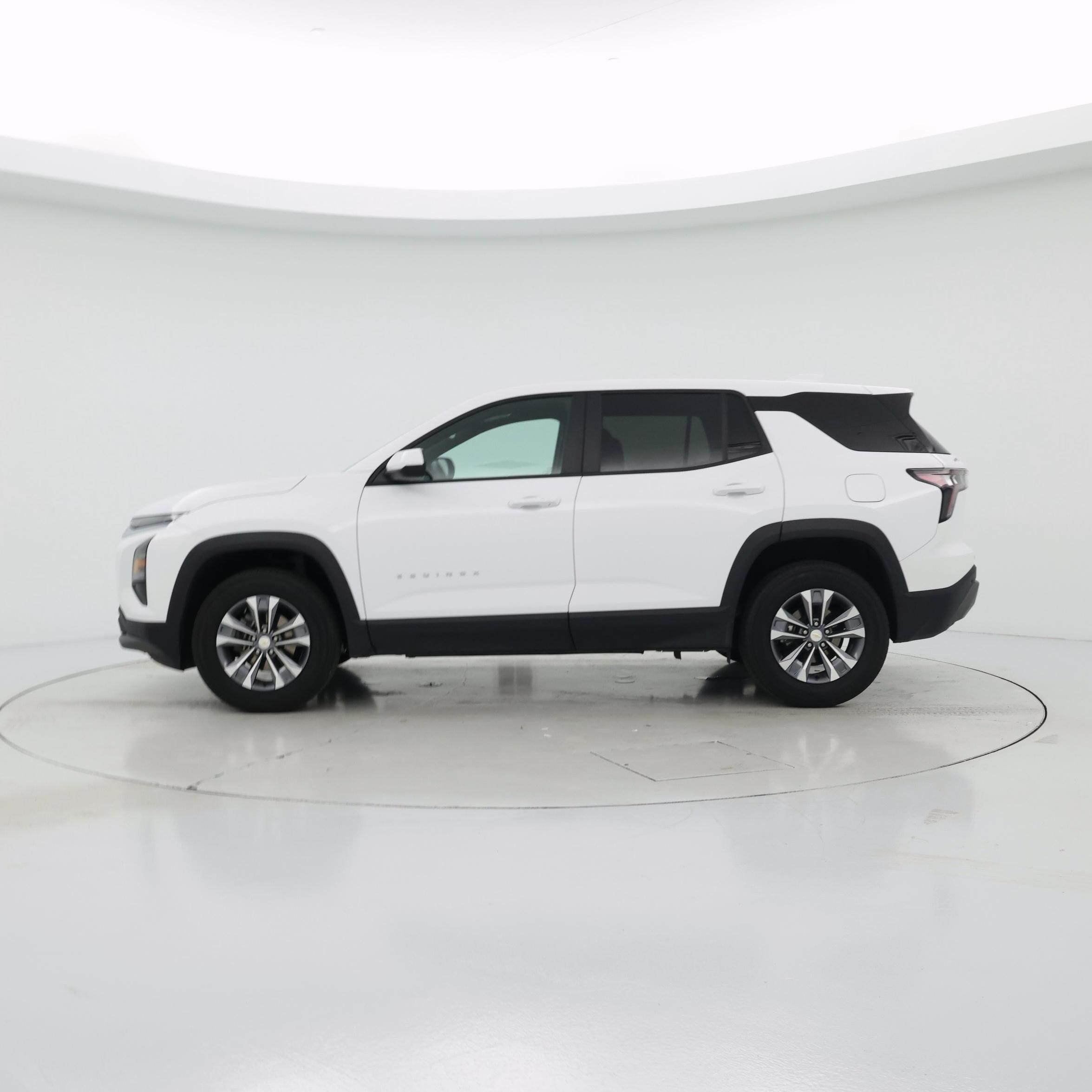 Thumbnail: 2026 Chevrolet Equinox - 3