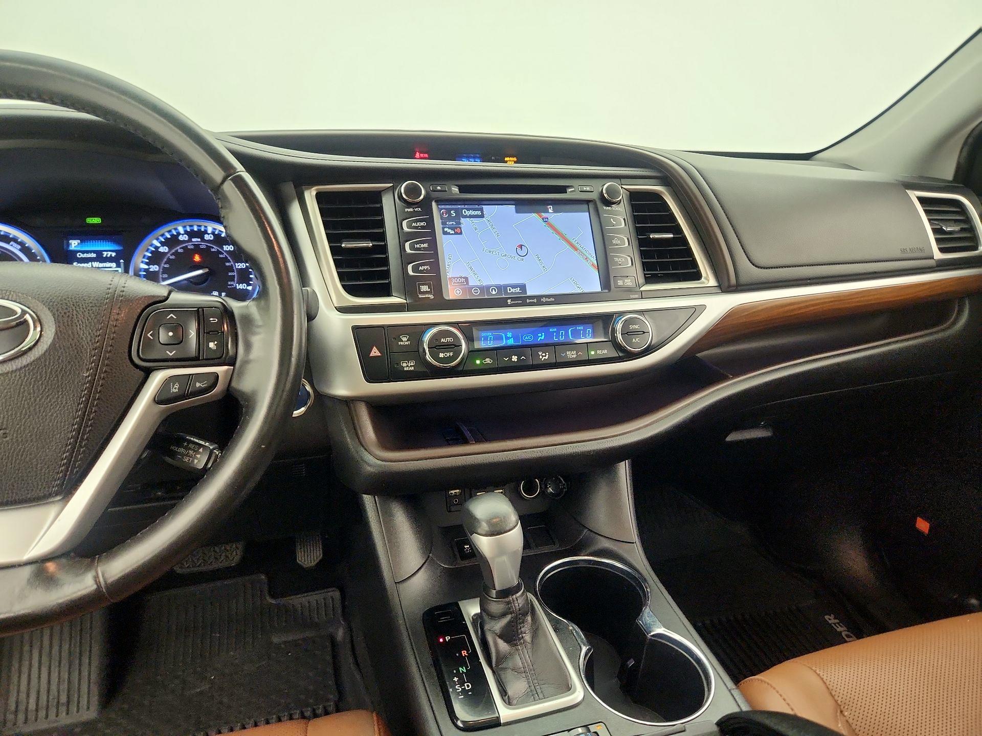Thumbnail: 2019 Toyota Highlander - 9