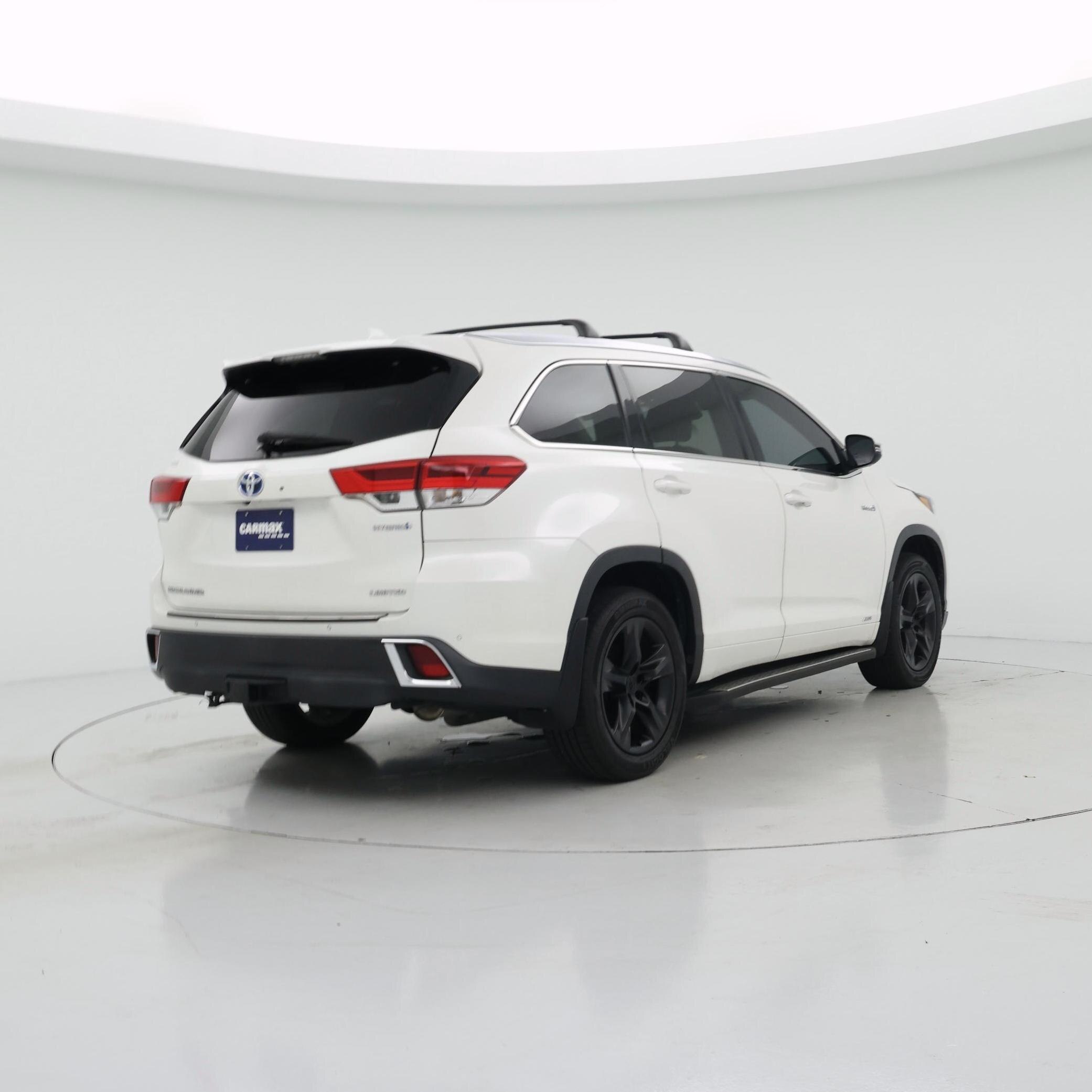 Thumbnail: 2019 Toyota Highlander - 8