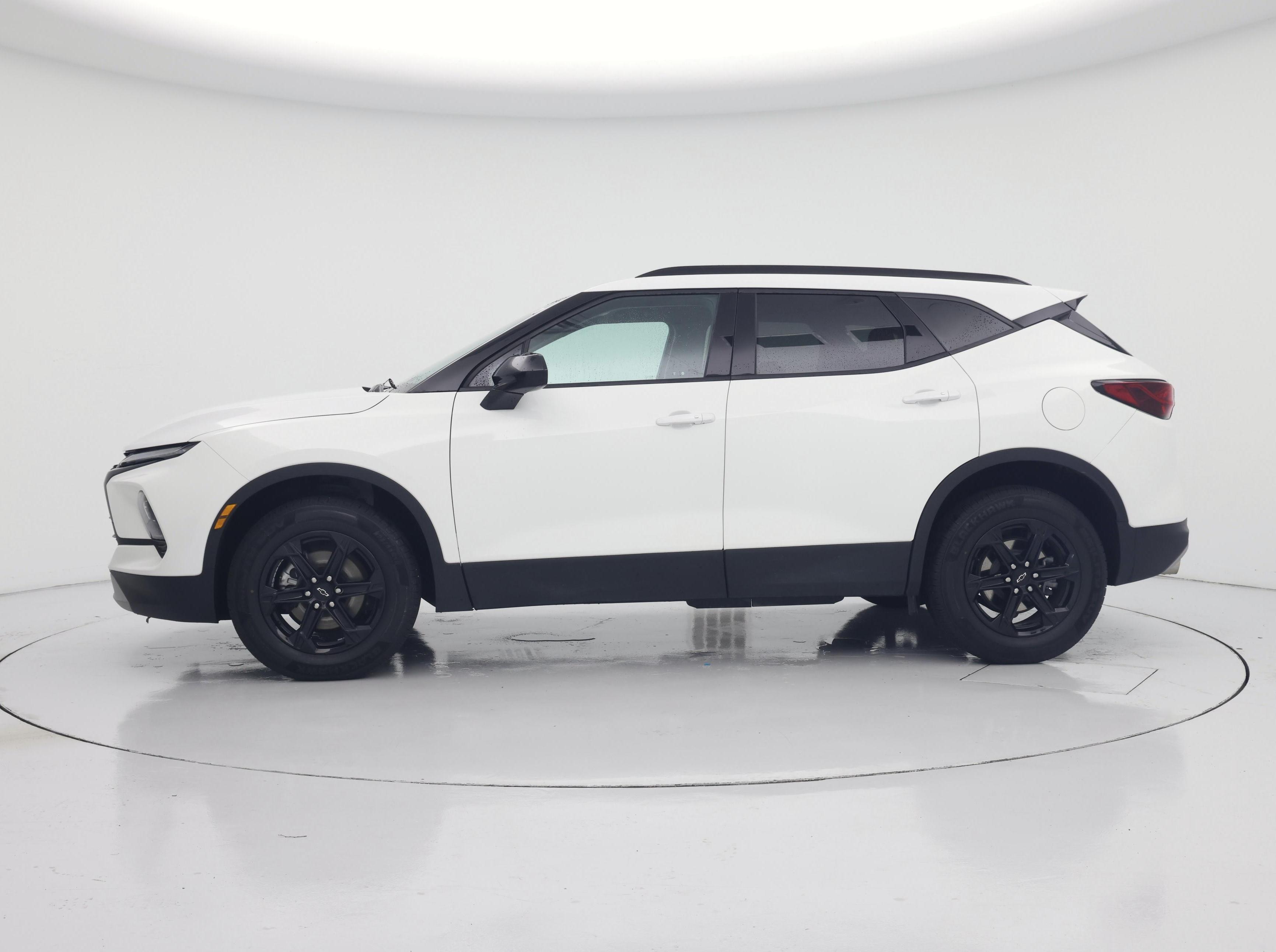 Thumbnail: 2024 Chevrolet Blazer - 3