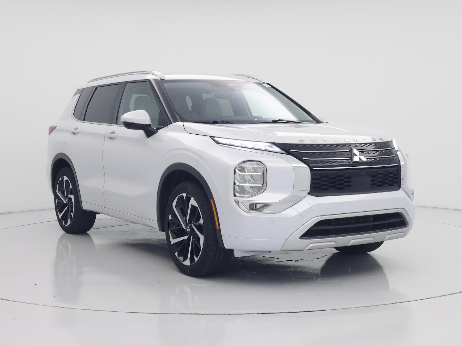 2024 Mitsubishi Outlander SEL - Photo 2