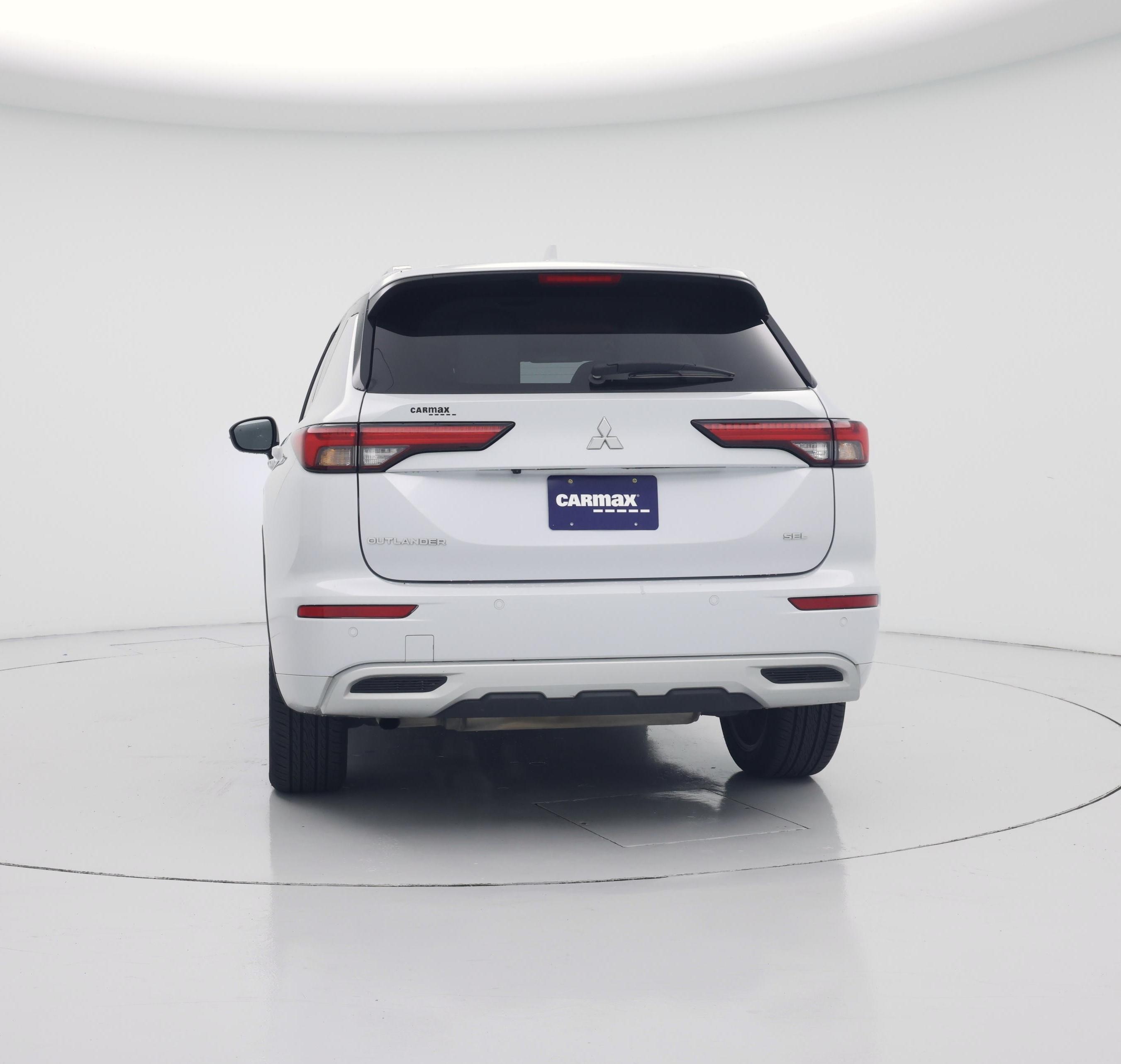 Thumbnail: 2024 Mitsubishi Outlander - 6