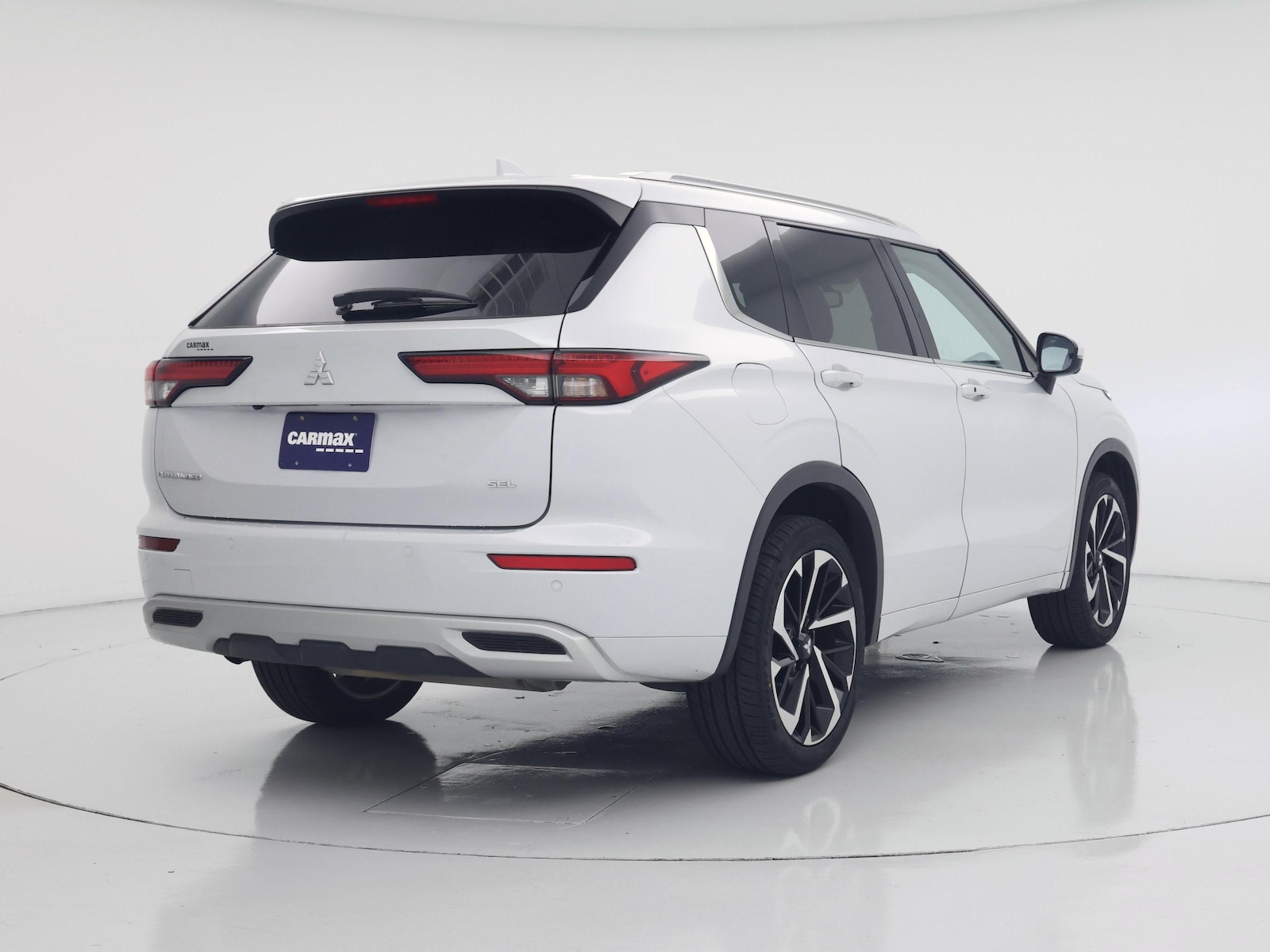 2024 Mitsubishi Outlander SEL - Photo 9