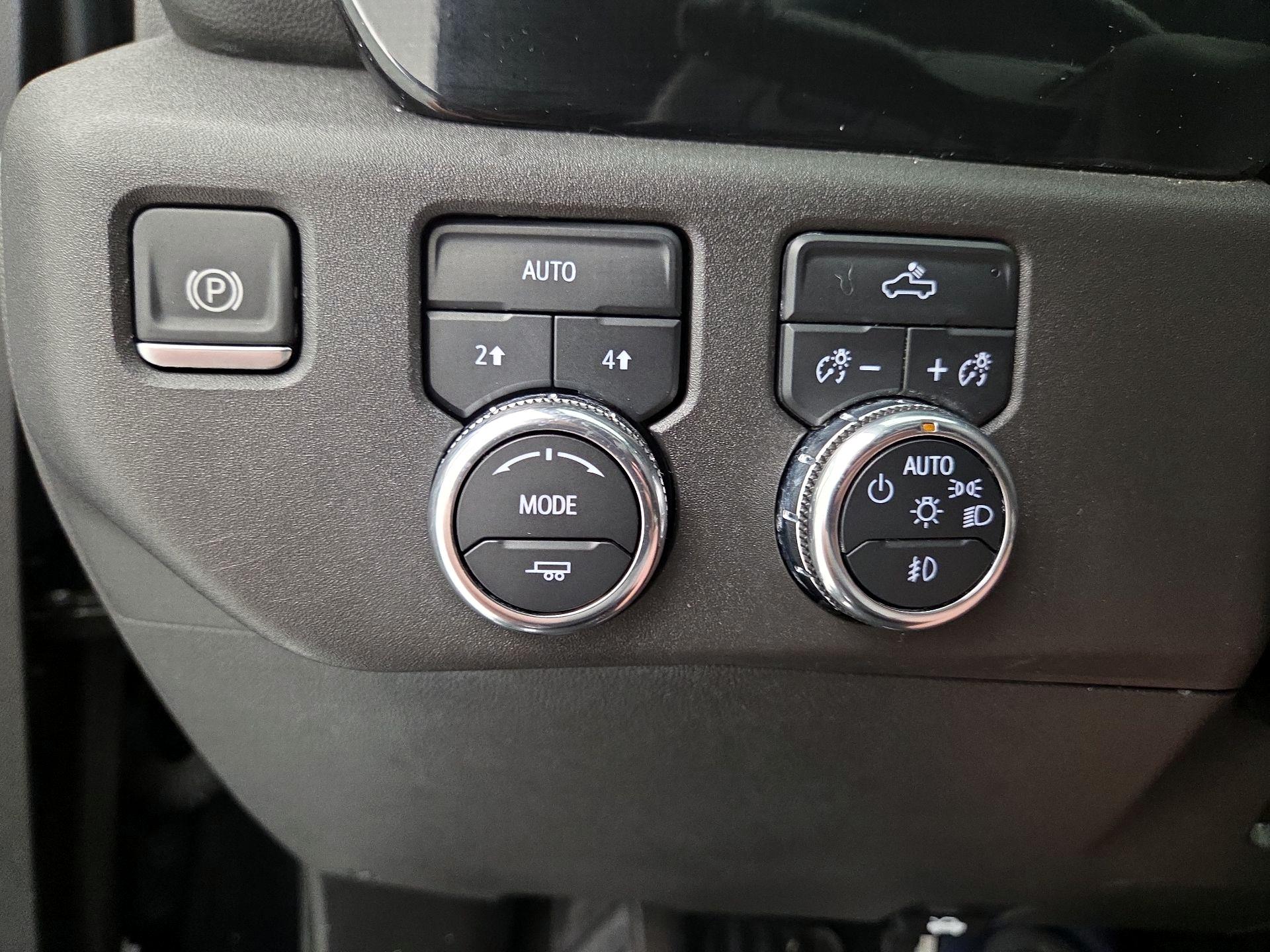 Thumbnail: 2024 GMC Sierra 1500 - 13