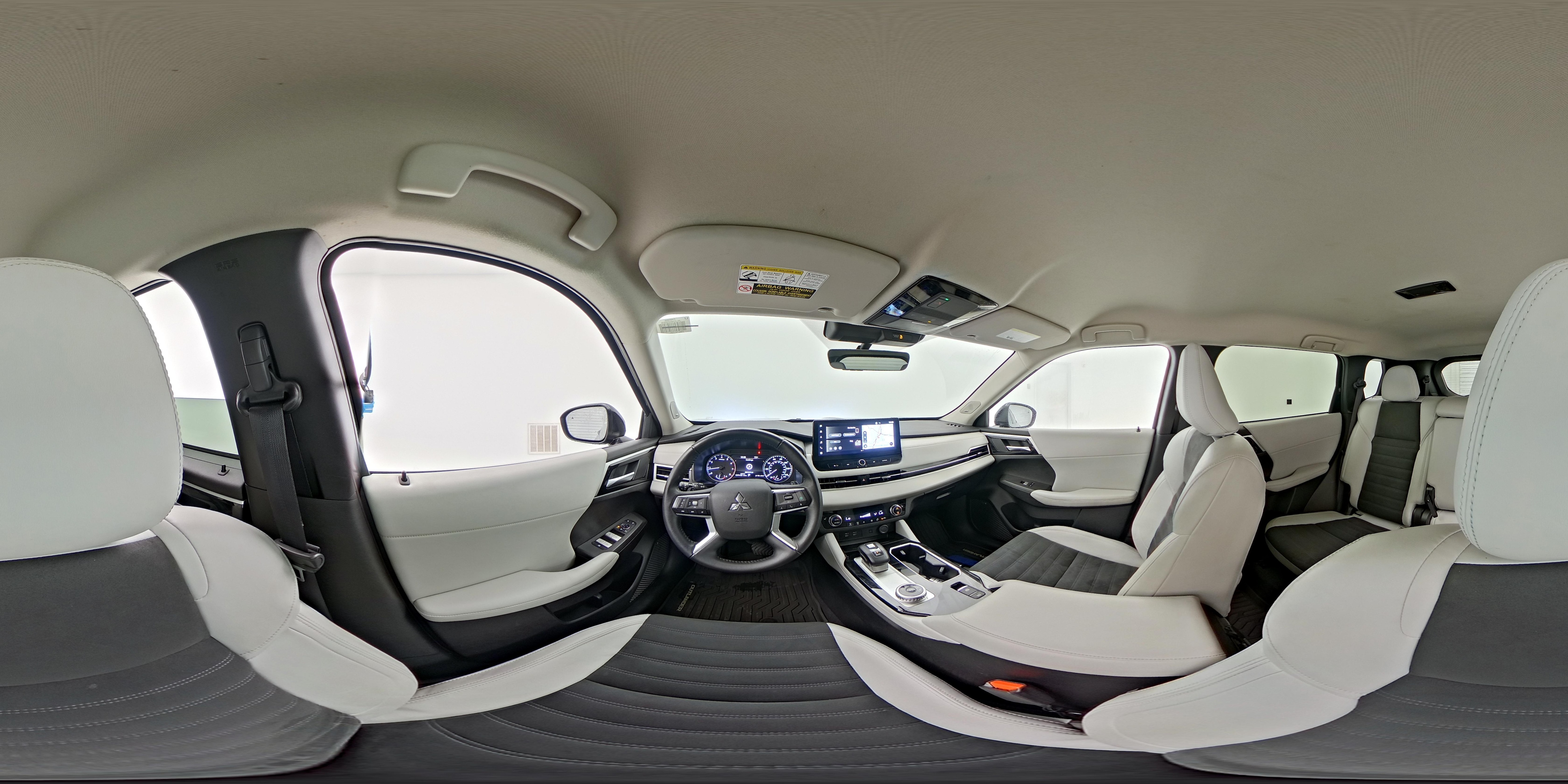 2025 Mitsubishi Outlander SE - Photo 26