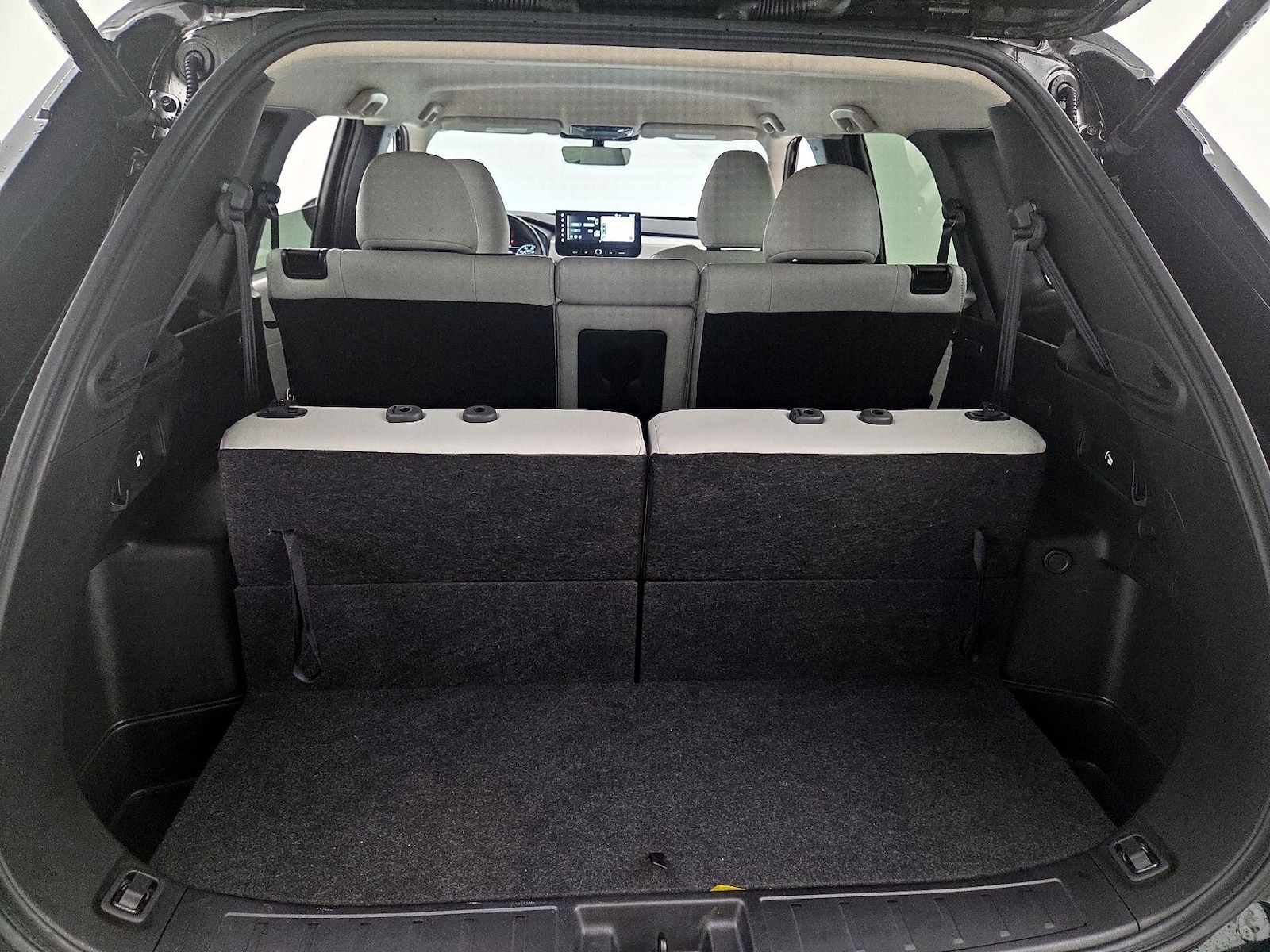 2025 Mitsubishi Outlander SE - Photo 21