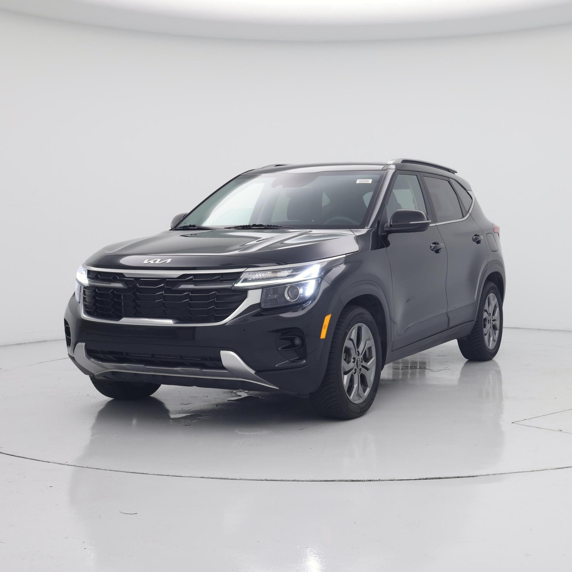 Thumbnail: 2024 Kia Seltos - 4