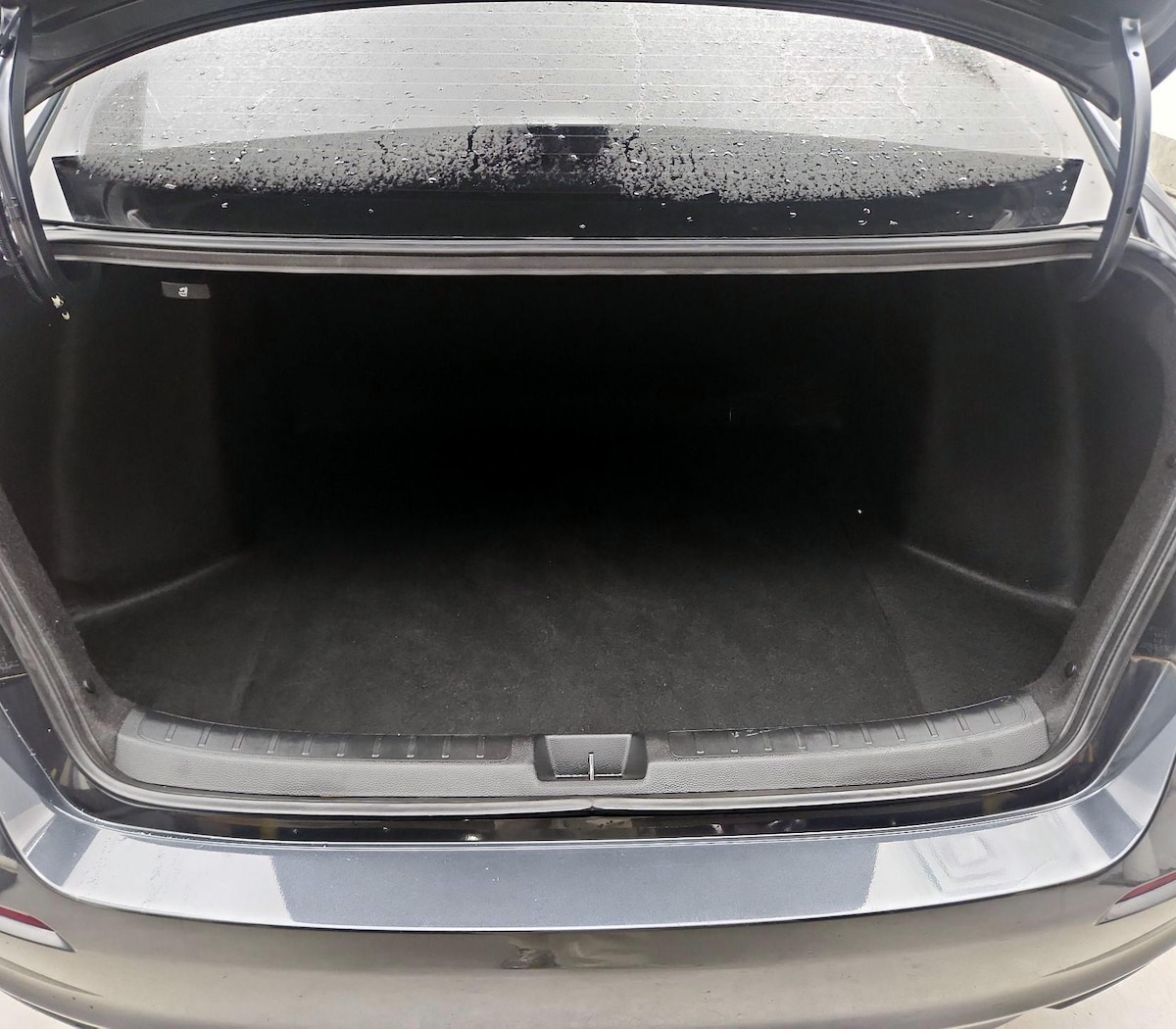 Trunk/Cargo (Seats Up)