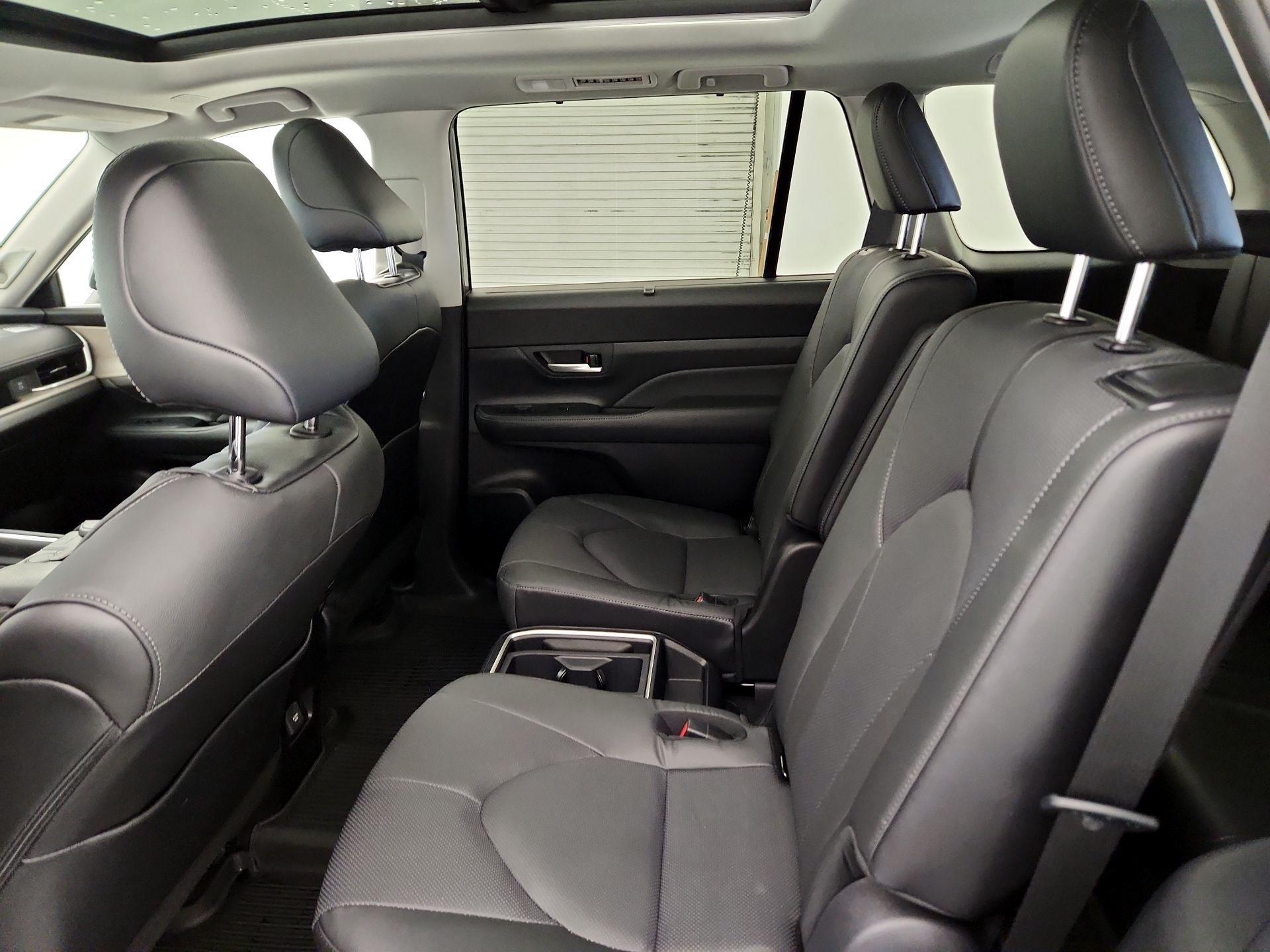 Thumbnail: 2026 Toyota Grand Highlander - 20